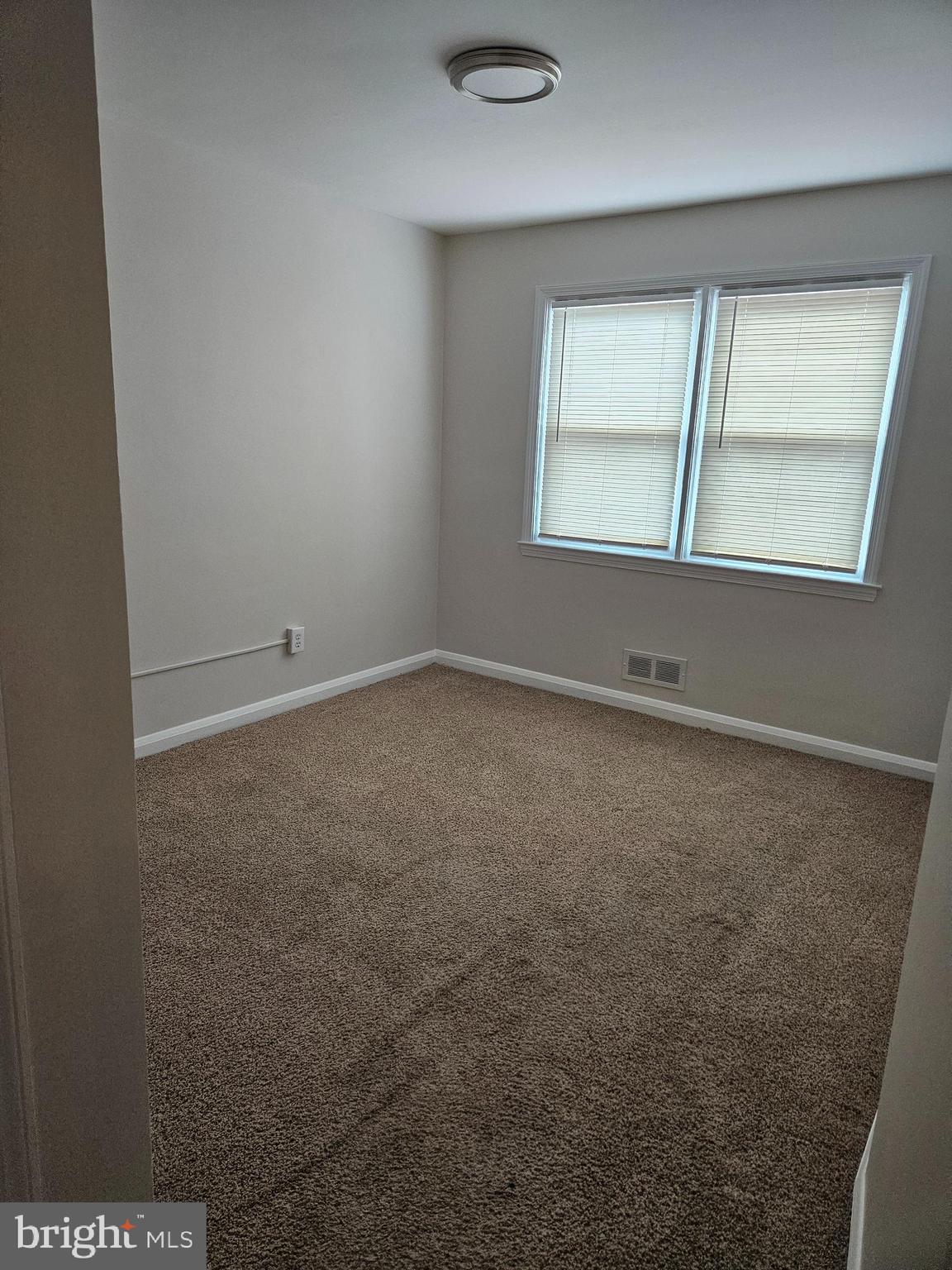 EASTWOOD - Residential Lease