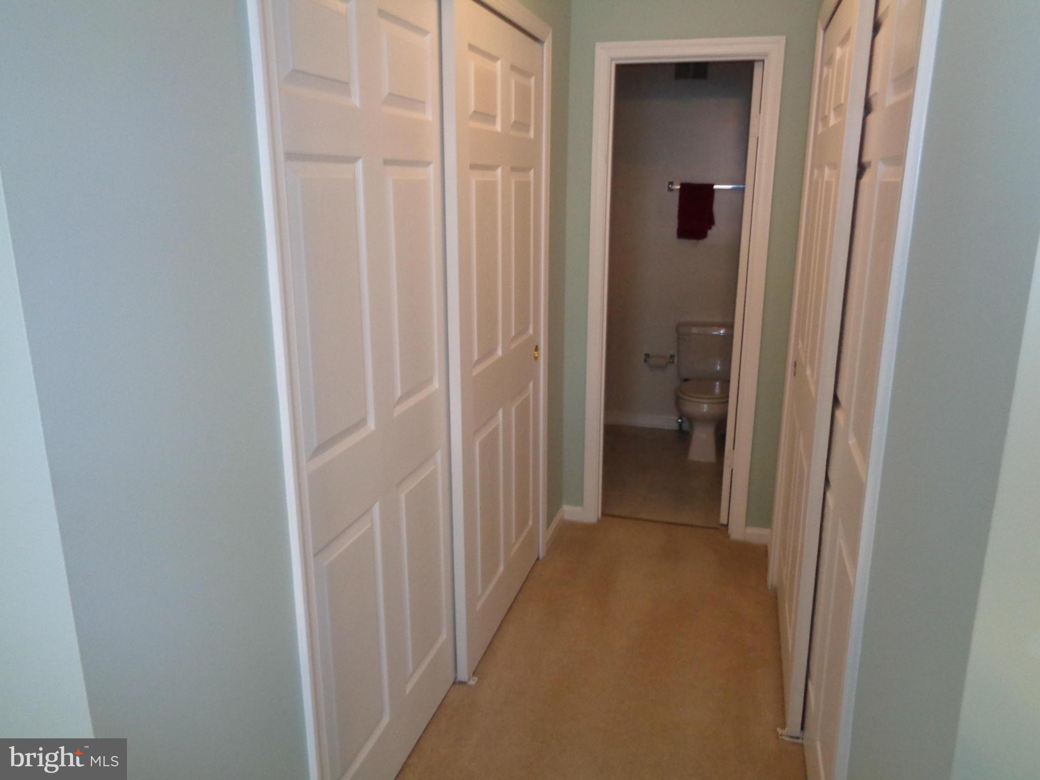 RIVERCHASE - Residential