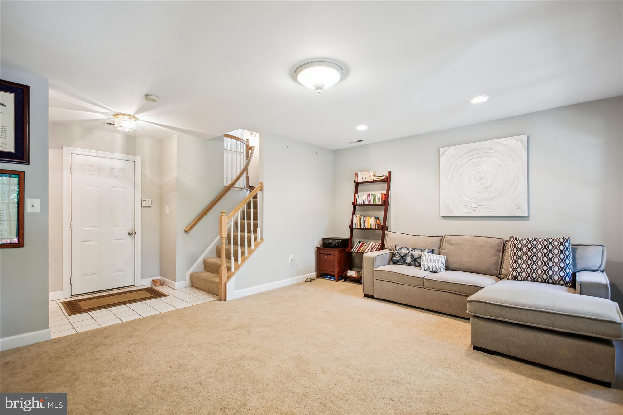 REES ESTATE - Residential