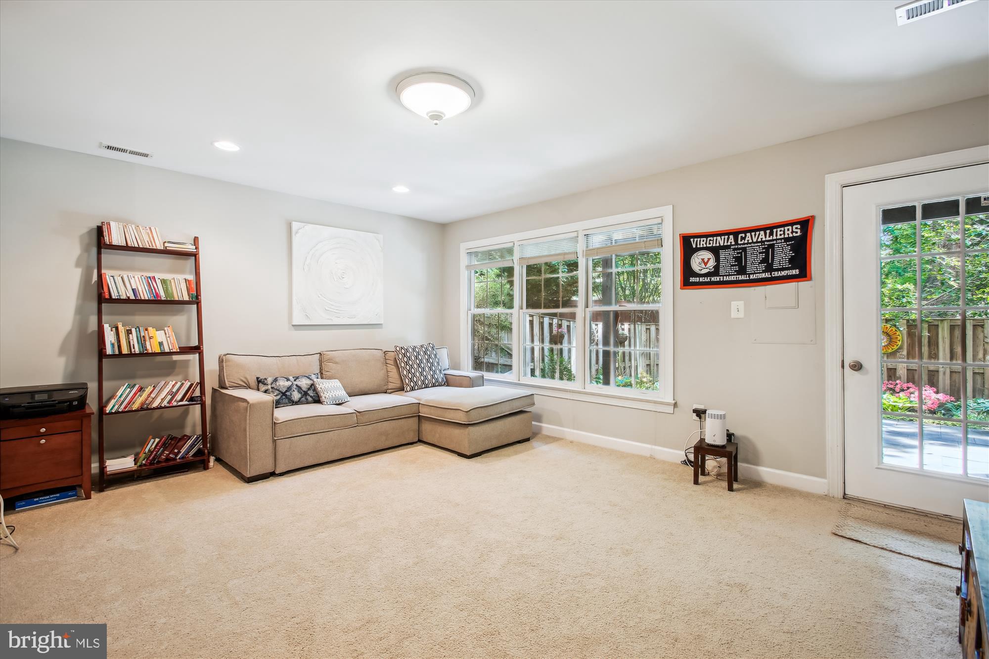 REES ESTATE - Residential