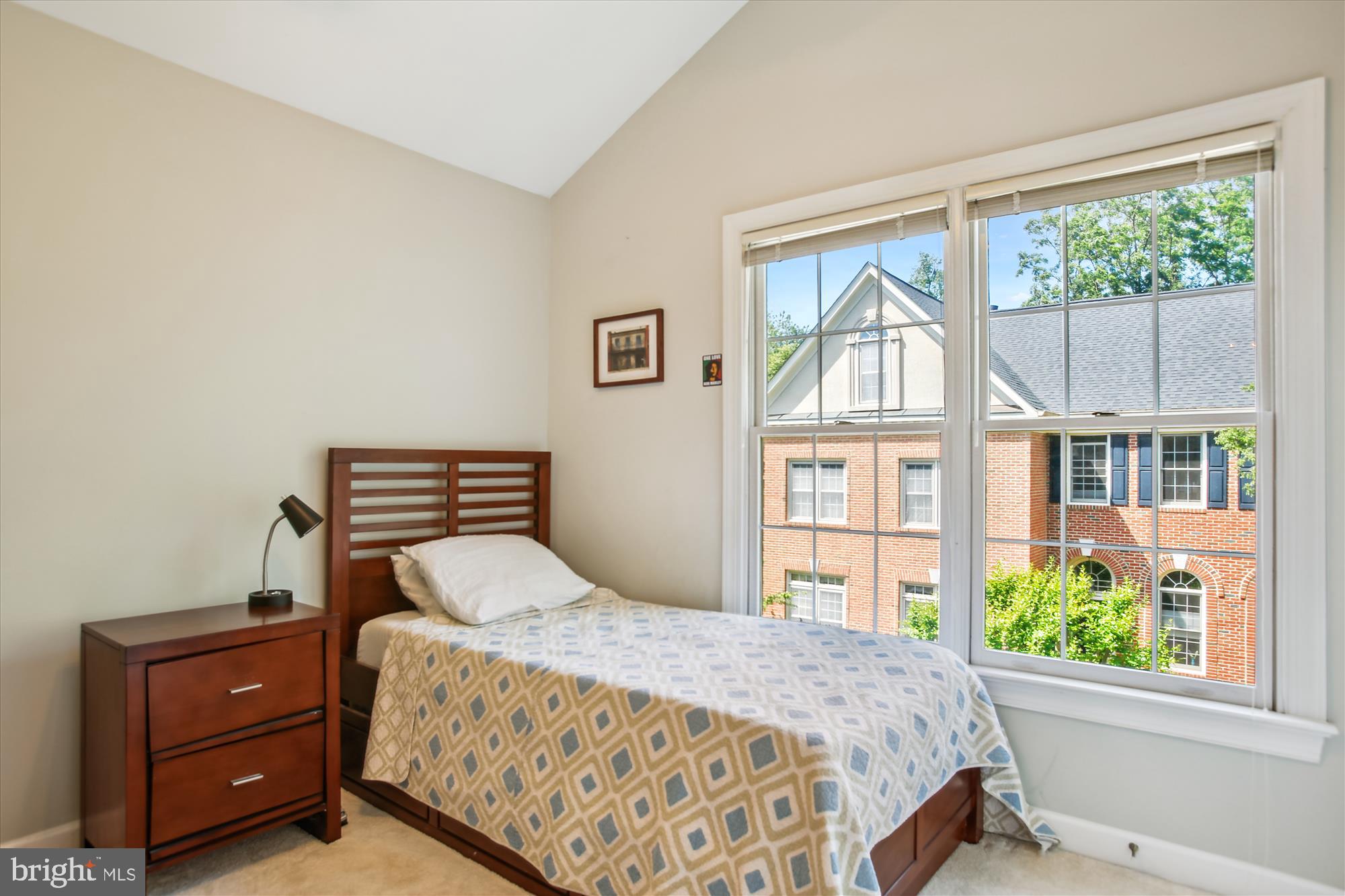 REES ESTATE - Residential