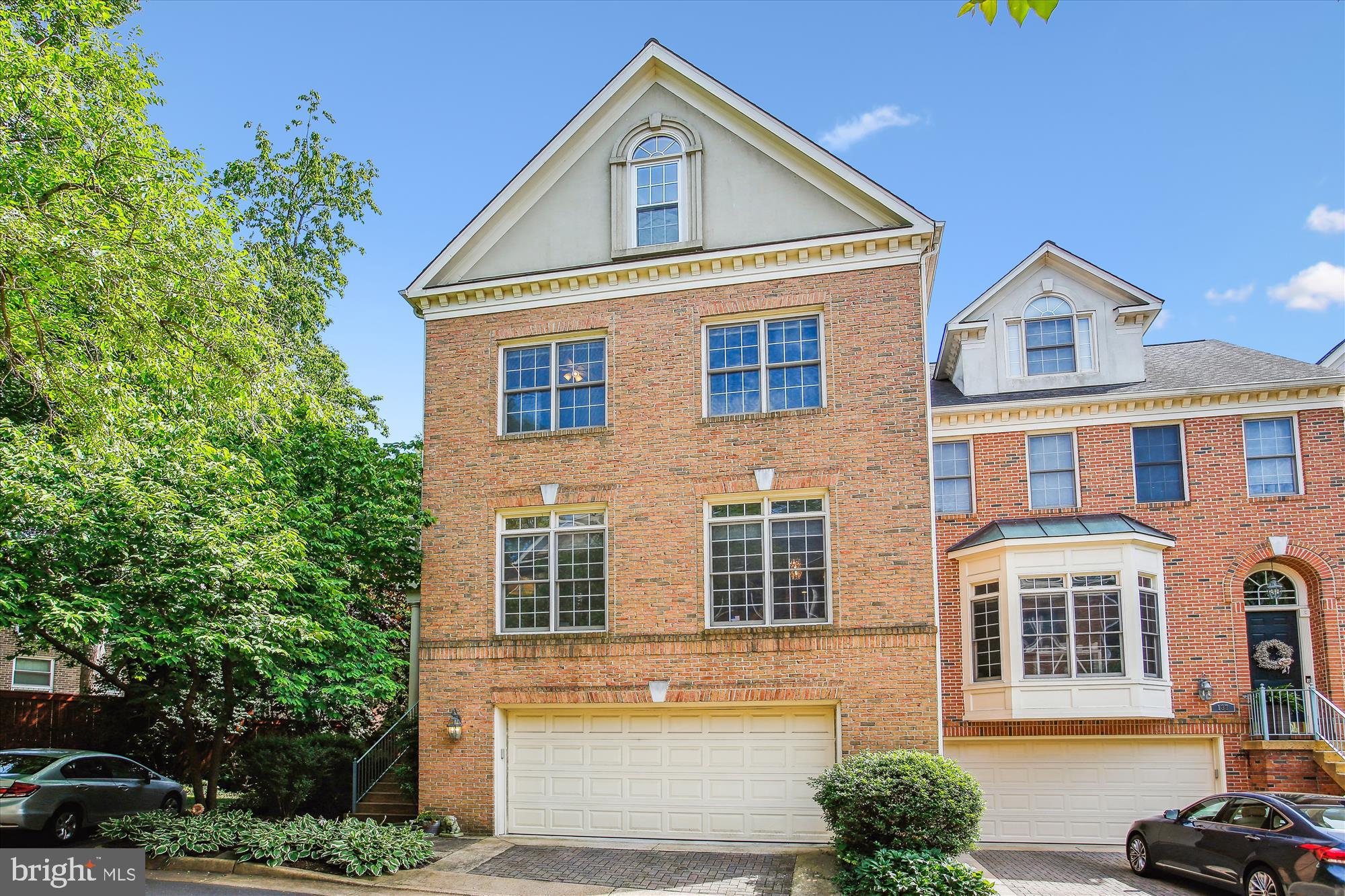 REES ESTATE - Residential