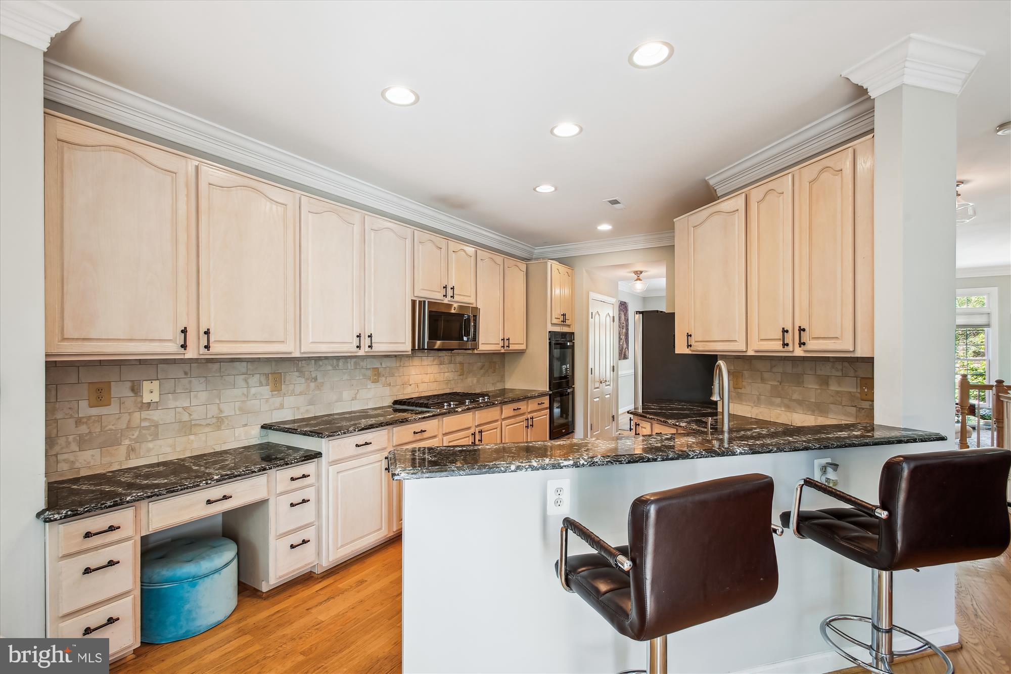 REES ESTATE - Residential