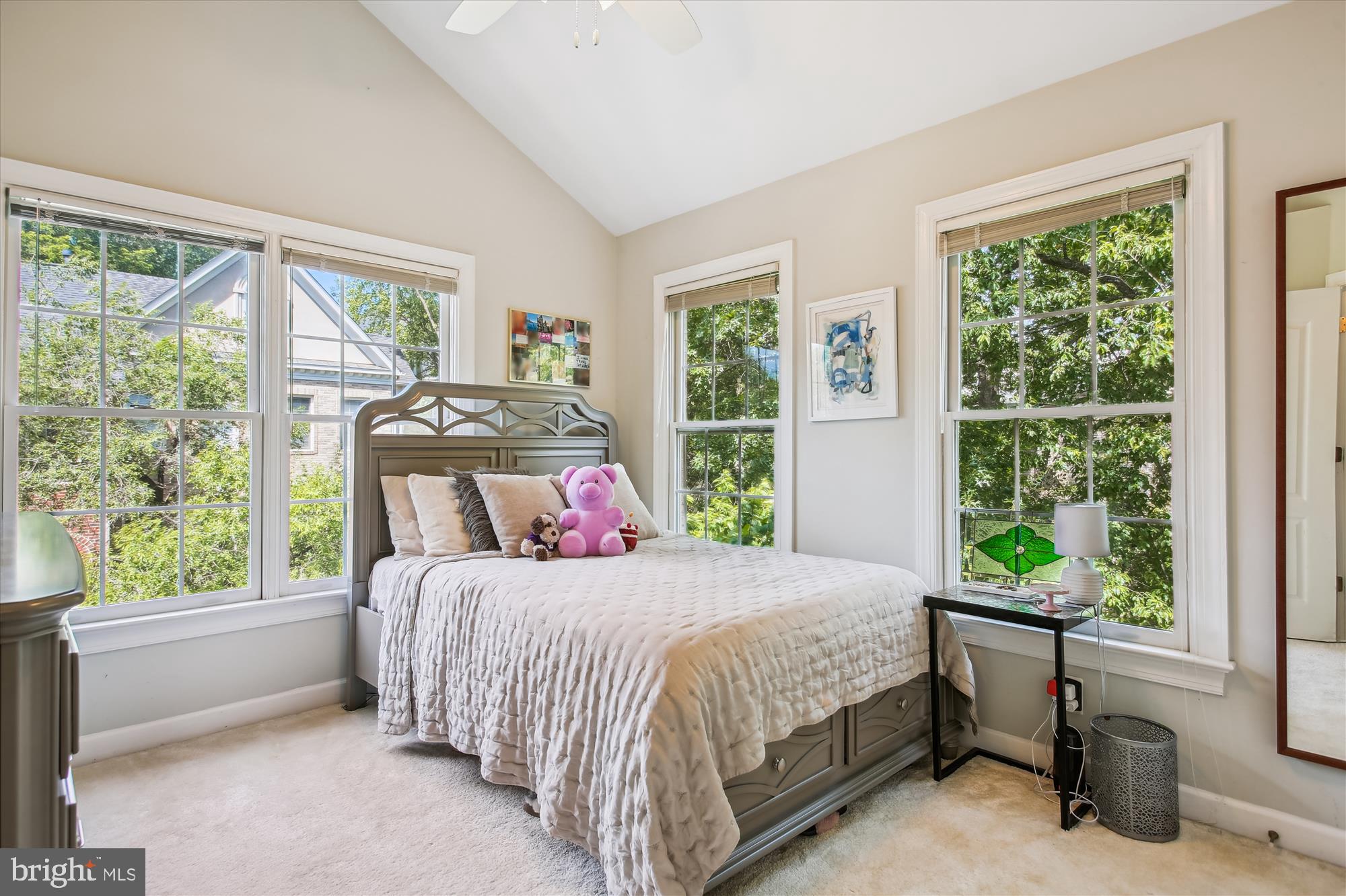 REES ESTATE - Residential