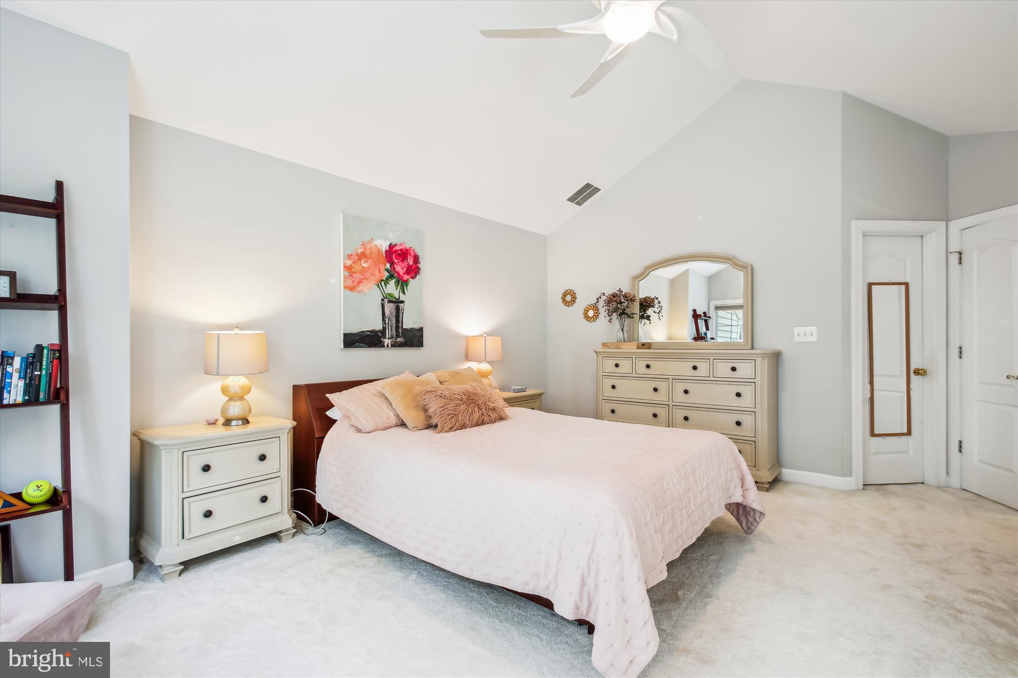 REES ESTATE - Residential