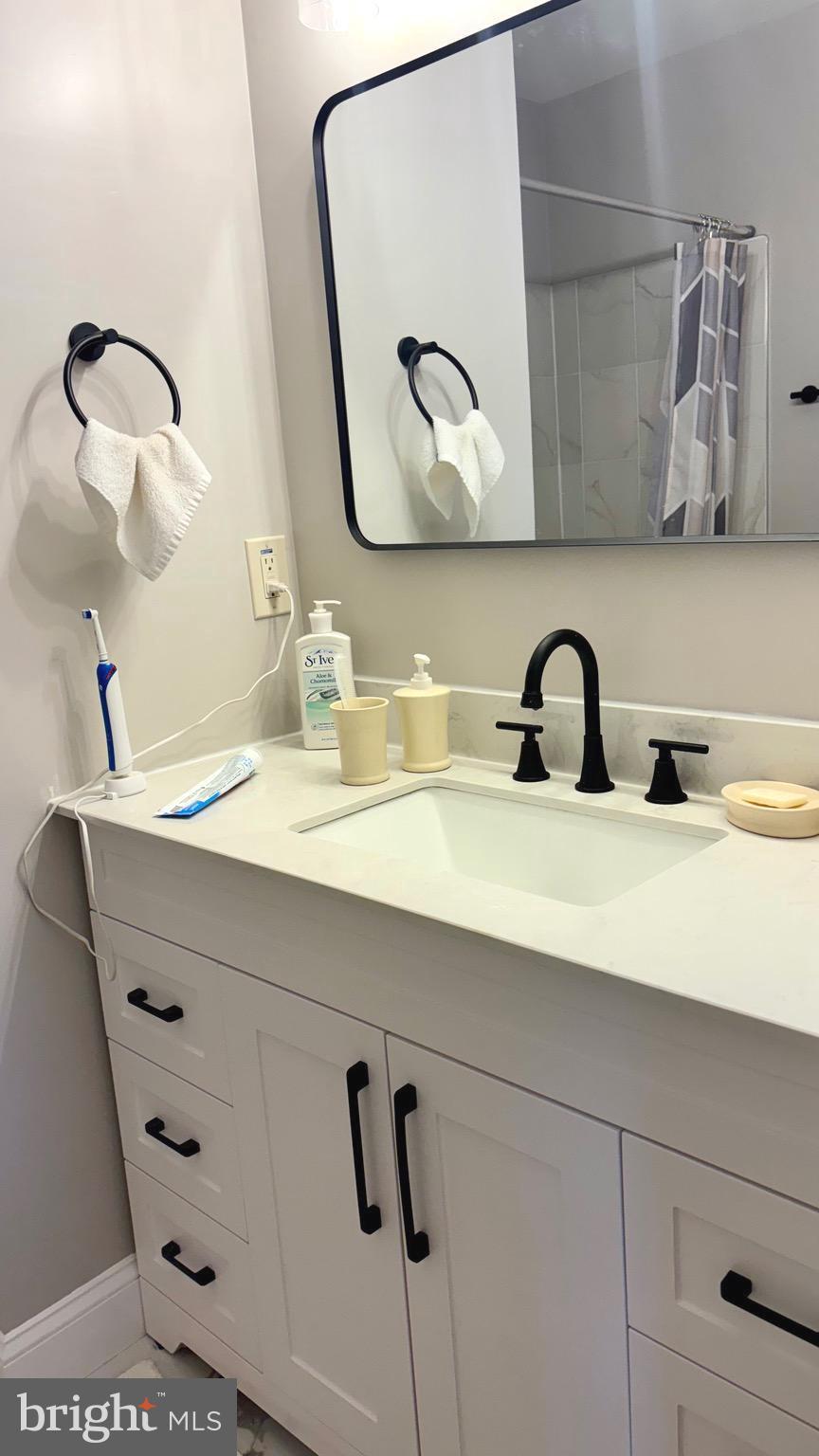 WILLOW COVE TOWNHOMES - Residential Lease