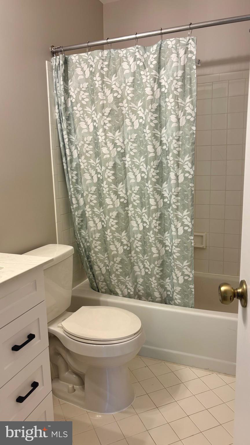 WILLOW COVE TOWNHOMES - Residential Lease