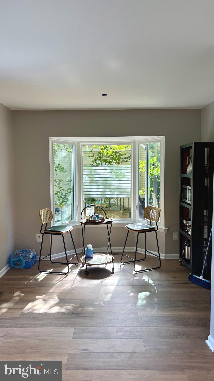 WILLOW COVE TOWNHOMES - Residential Lease