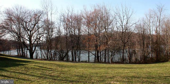 WILLOW COVE TOWNHOMES - Residential Lease