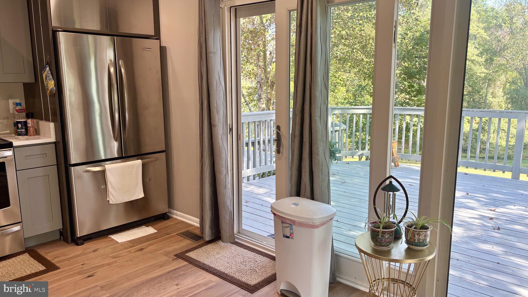 WILLOW COVE TOWNHOMES - Residential Lease