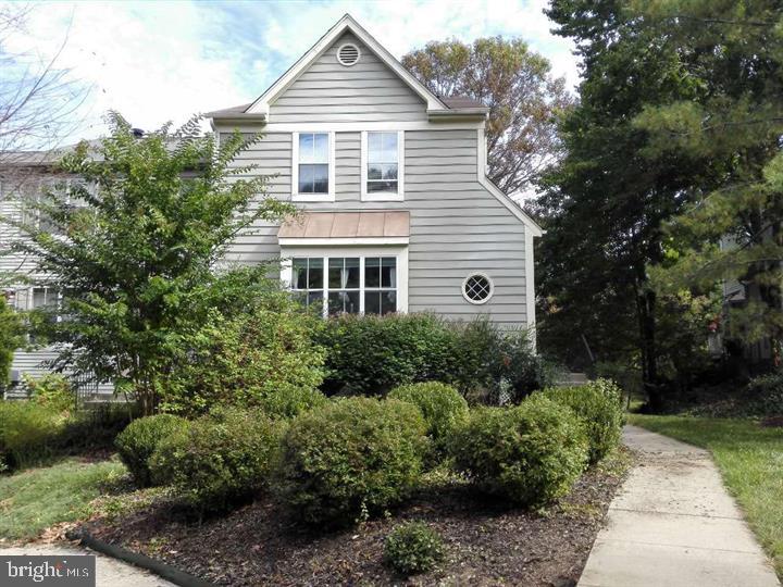 WILLOW COVE TOWNHOMES - Residential Lease