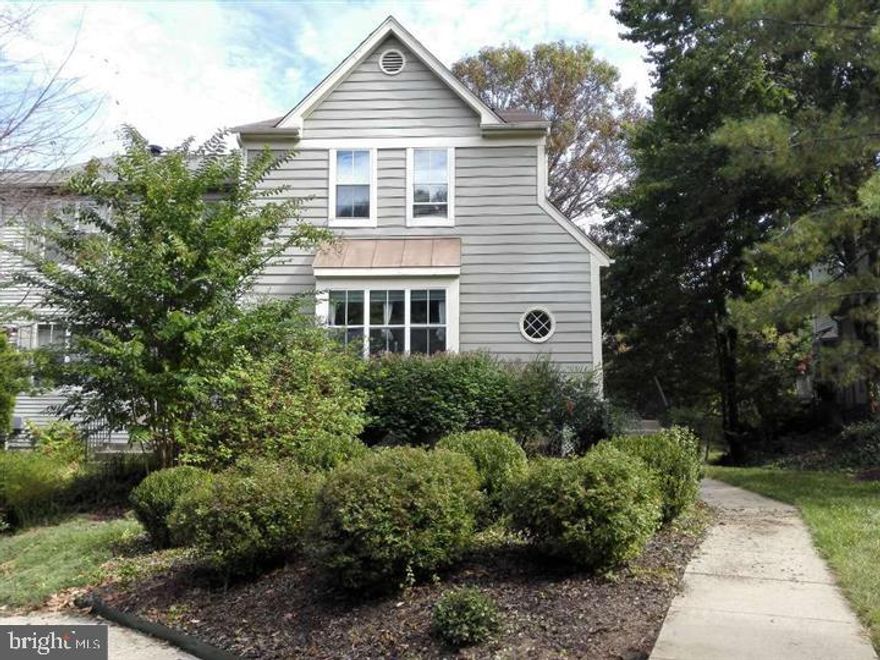 3 level gorgeous end unit town home. Located on a cul-de-sac backing to common space and next to a park and lake.   Seasonal lake view from deck. Newly renovated kitchen, 3.5 fully finished new bathrooms, brand new wood flooring on all three levels, new windows, new kitchen and bathroom cabinets.  The whole house will be freshly painted upon moving in.  Everything you can think of in this beautiful home has been redone.  It's available on November 15th or earlier.