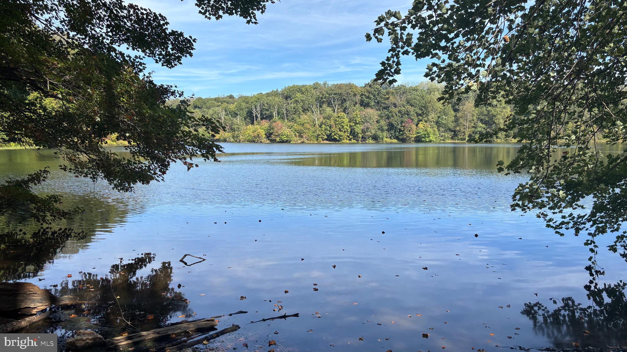 WILLOW COVE TOWNHOMES - Residential Lease