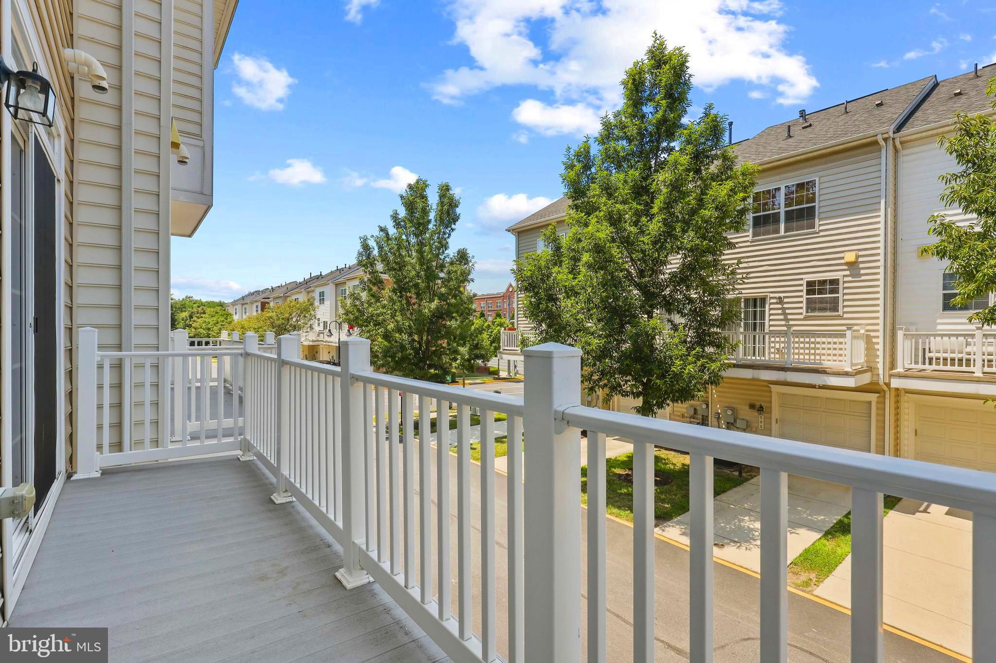 RESIDENCES AT VICTORY PROMENADE - Residential