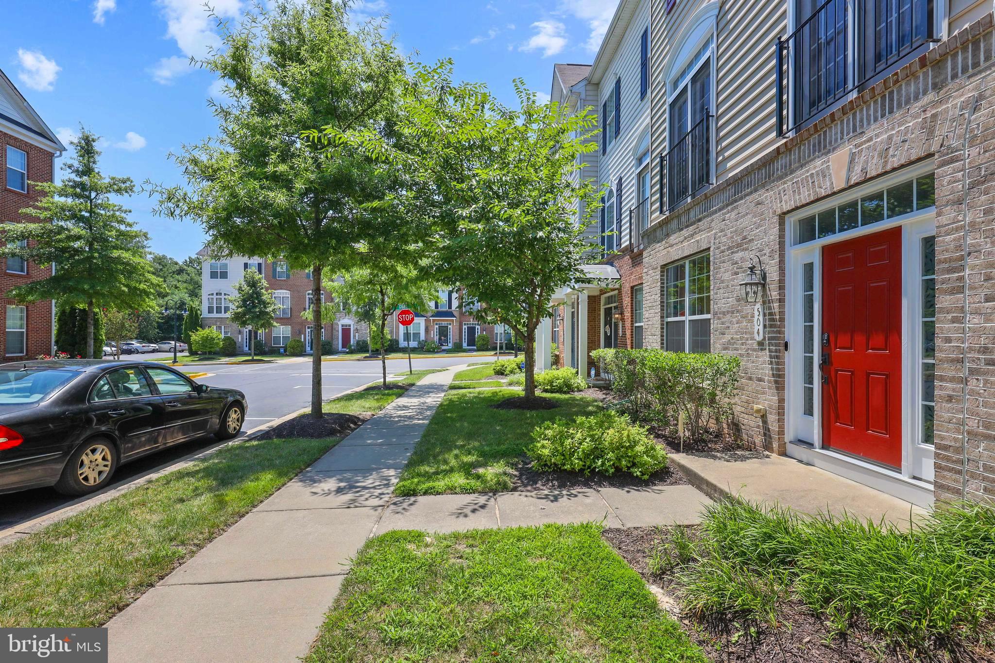 RESIDENCES AT VICTORY PROMENADE - Residential