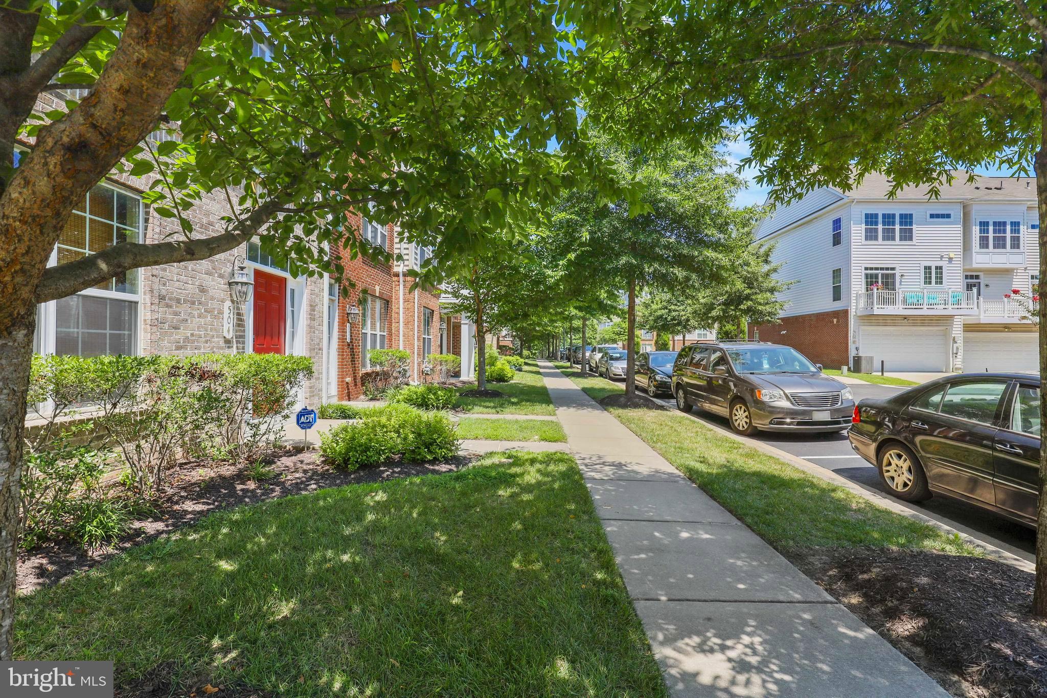 RESIDENCES AT VICTORY PROMENADE - Residential