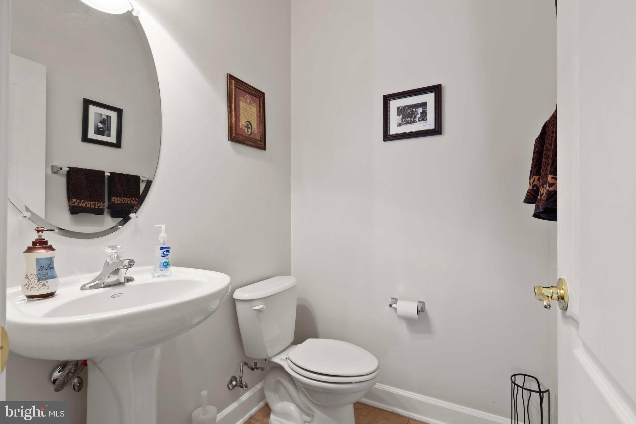 RESIDENCES AT VICTORY PROMENADE - Residential