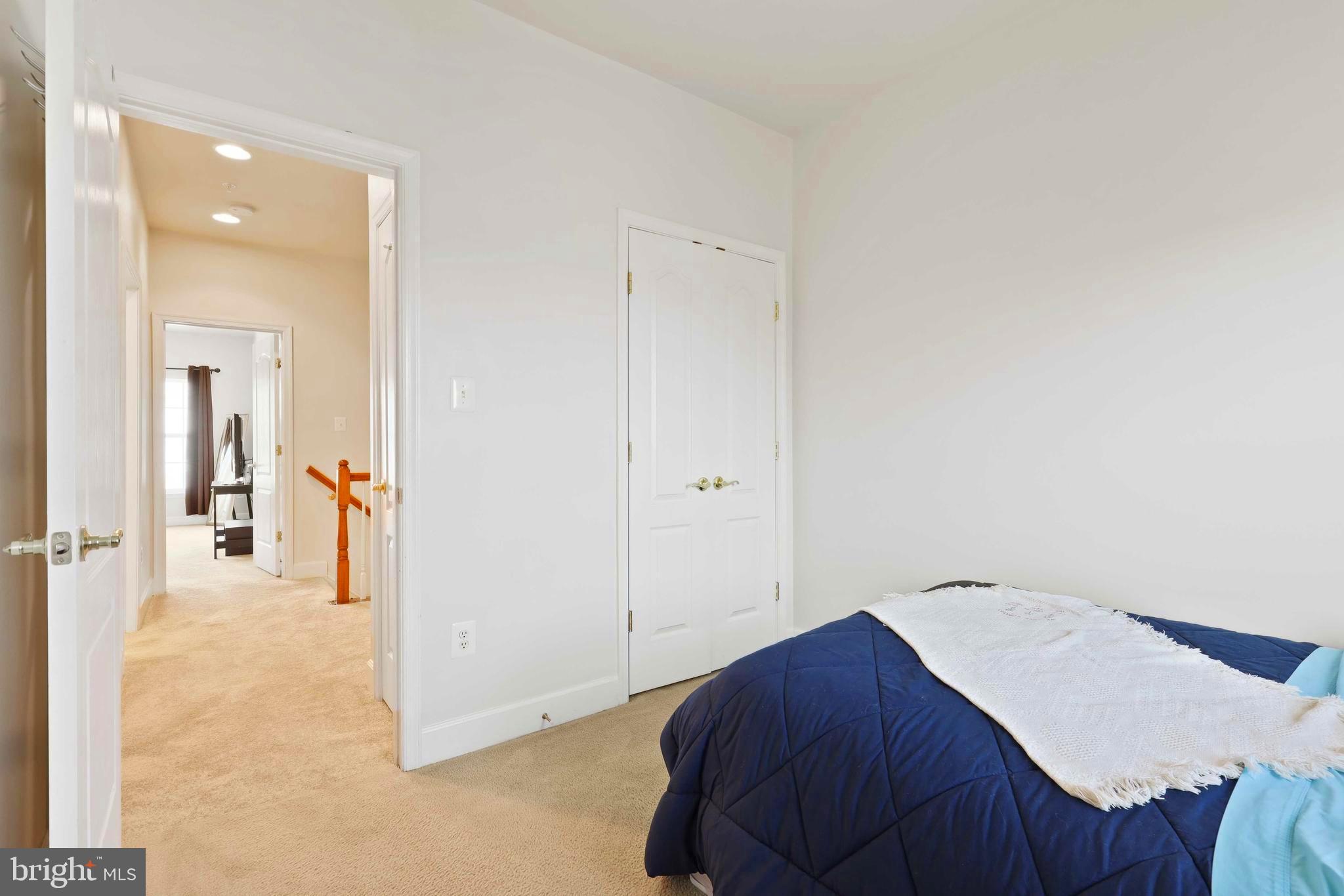 RESIDENCES AT VICTORY PROMENADE - Residential