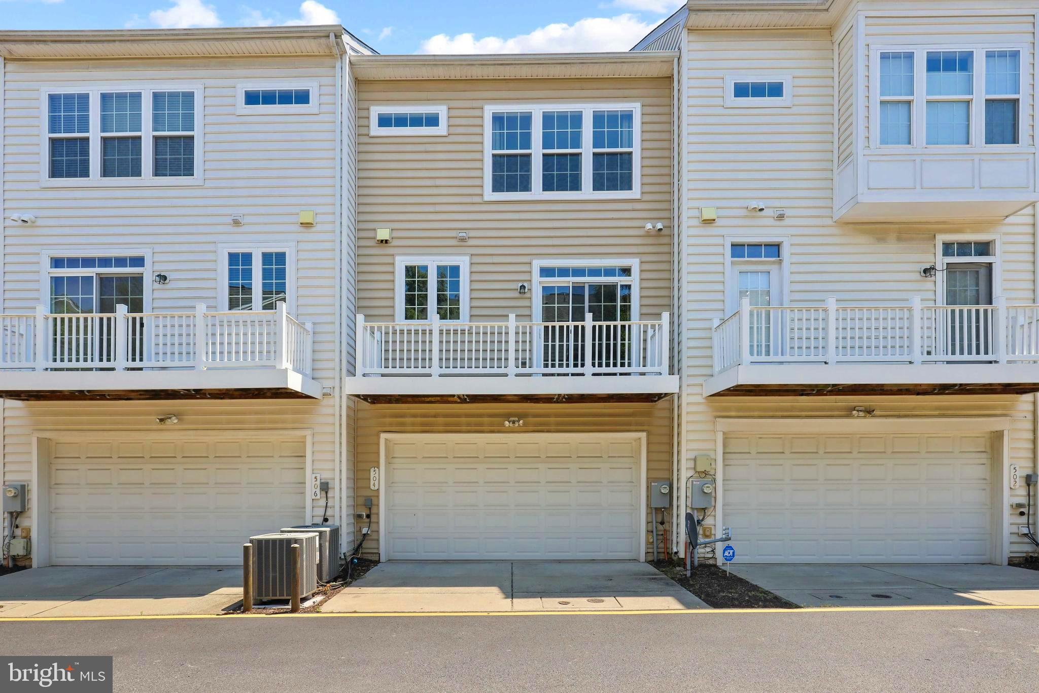 RESIDENCES AT VICTORY PROMENADE - Residential