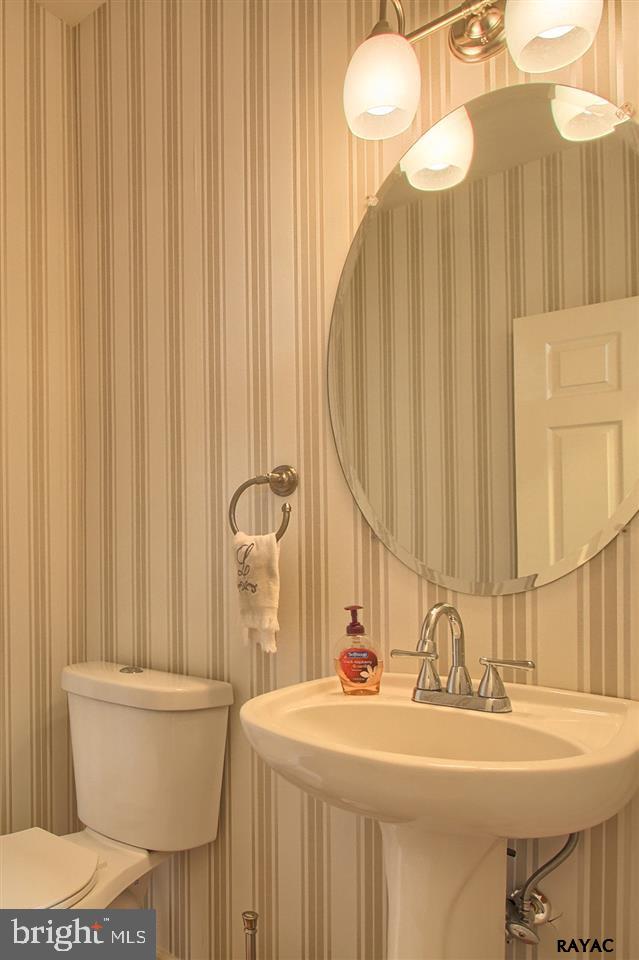 WOODCREST HILLS - Residential