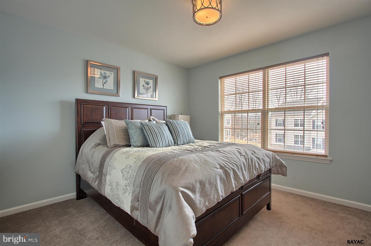 WOODCREST HILLS - Residential