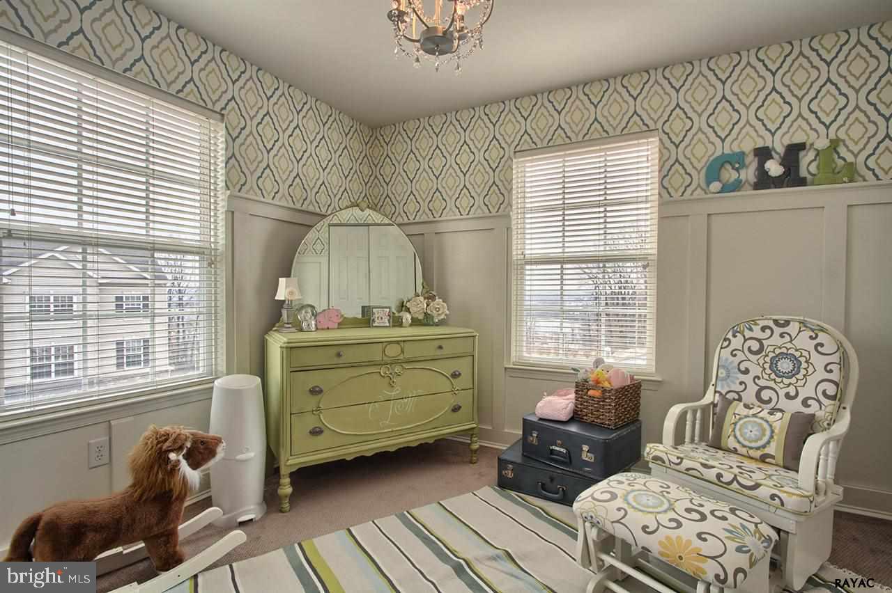 WOODCREST HILLS - Residential
