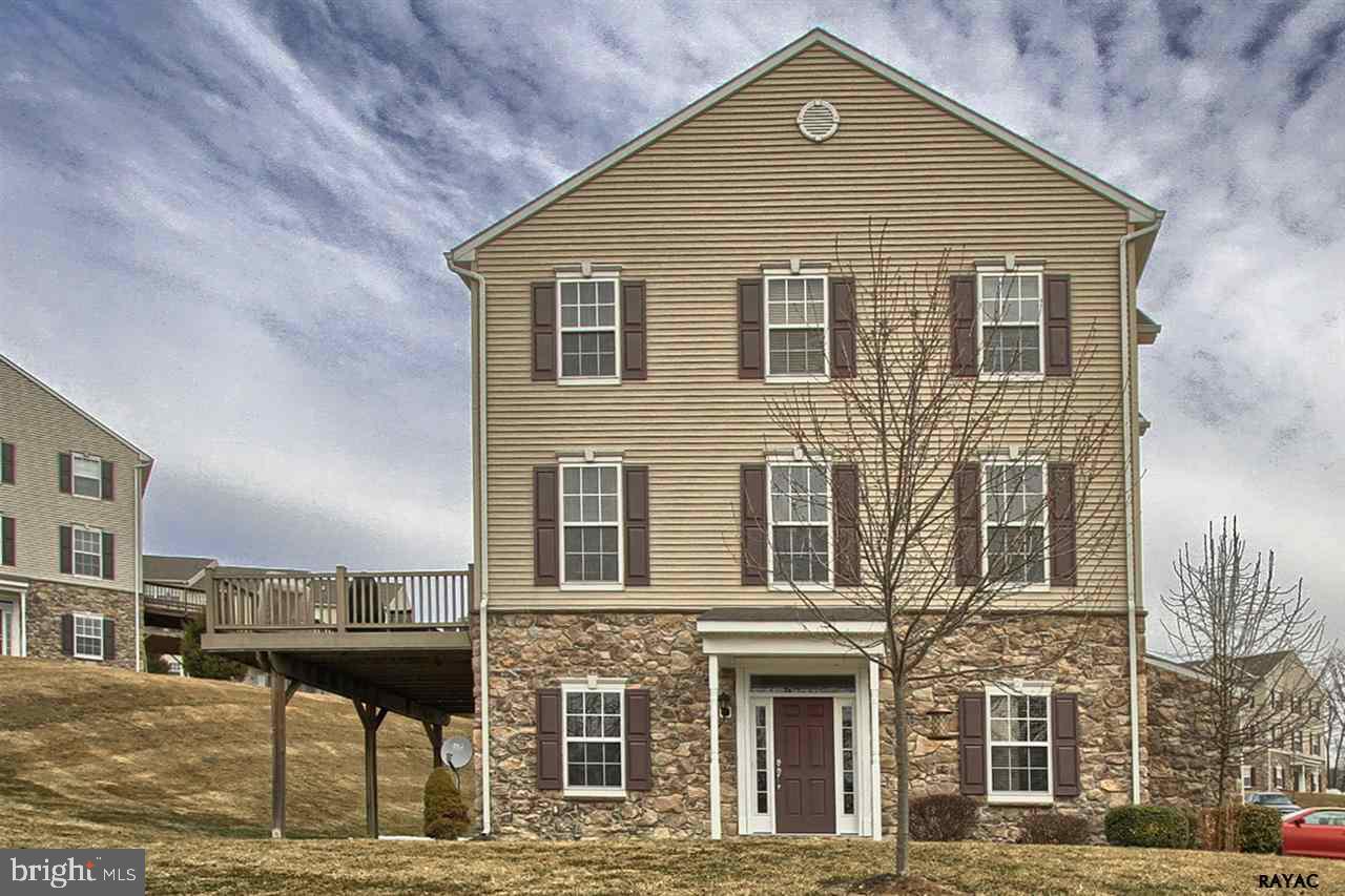 WOODCREST HILLS - Residential