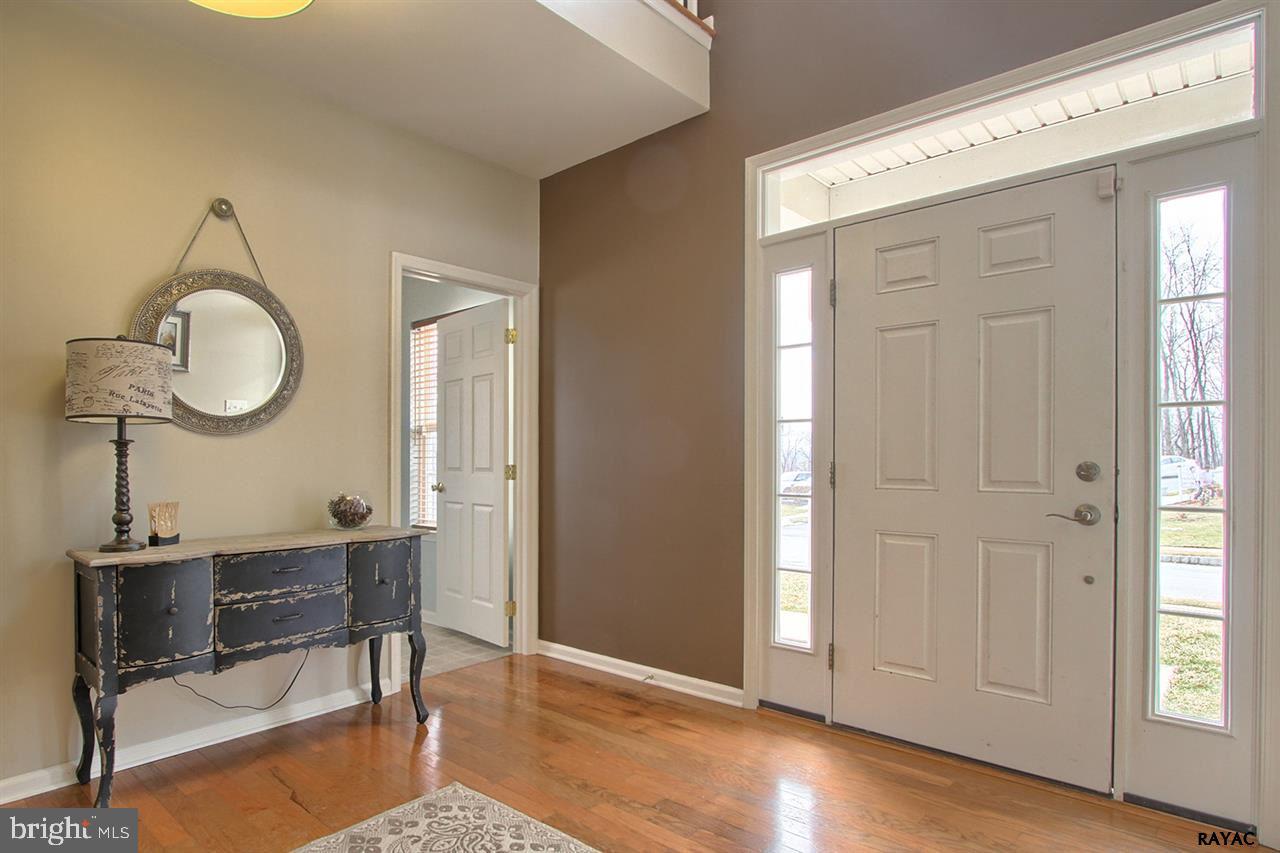 WOODCREST HILLS - Residential