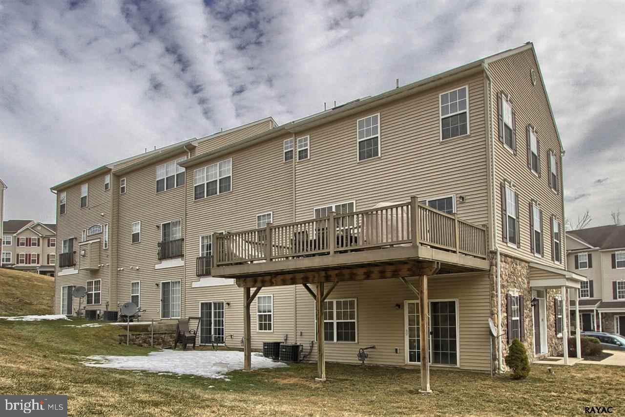 WOODCREST HILLS - Residential
