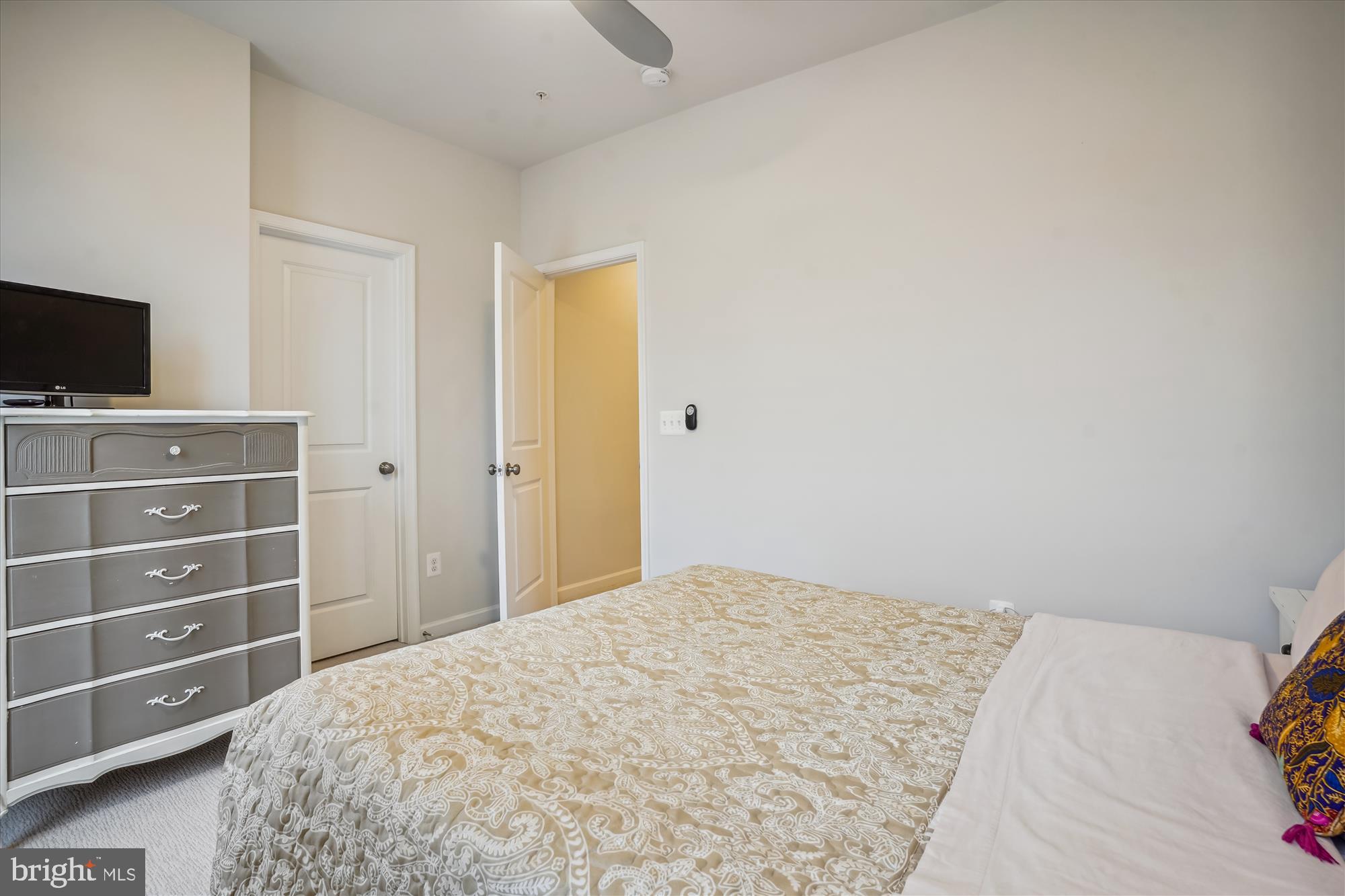 POTOMAC SHORES - Residential