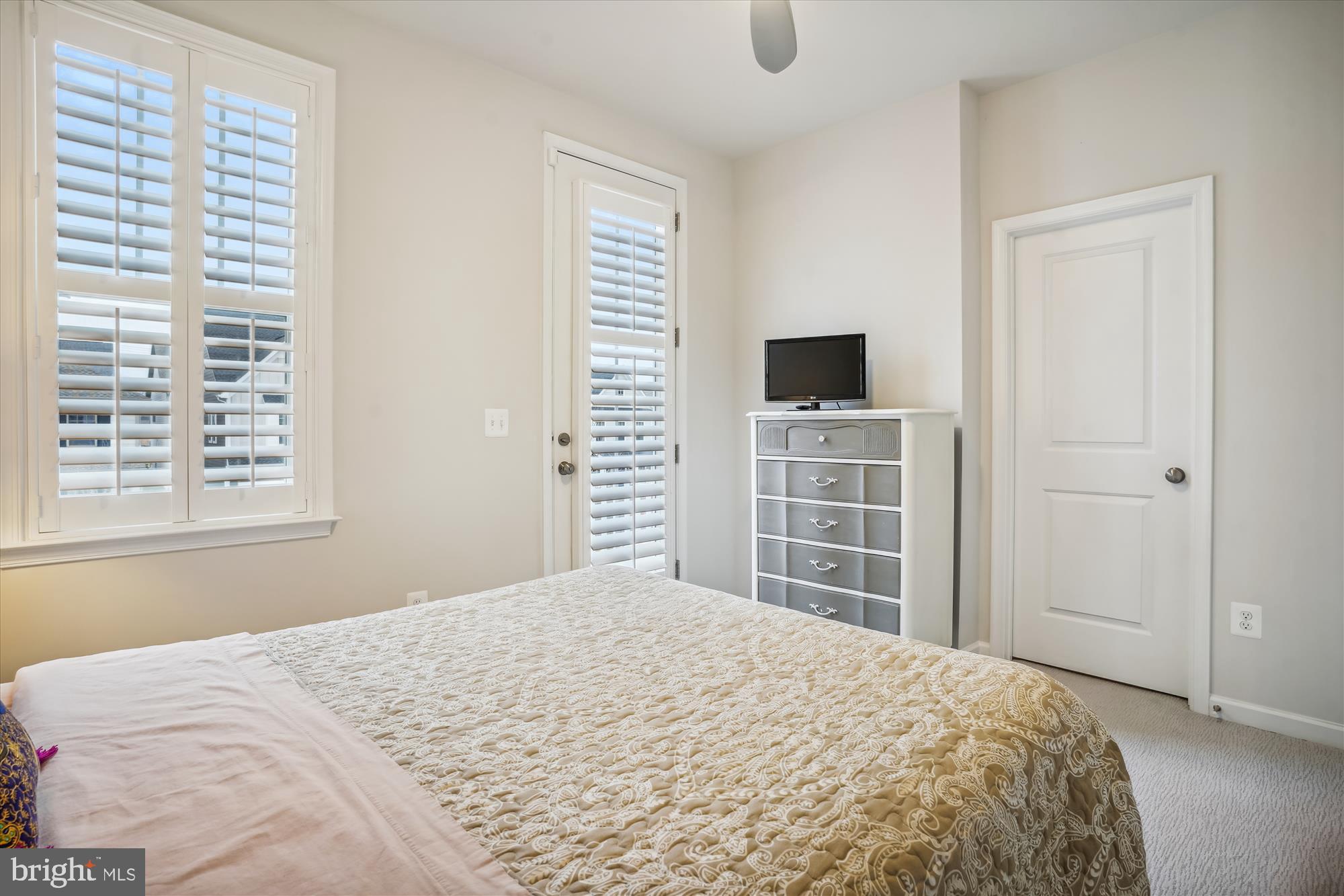 POTOMAC SHORES - Residential