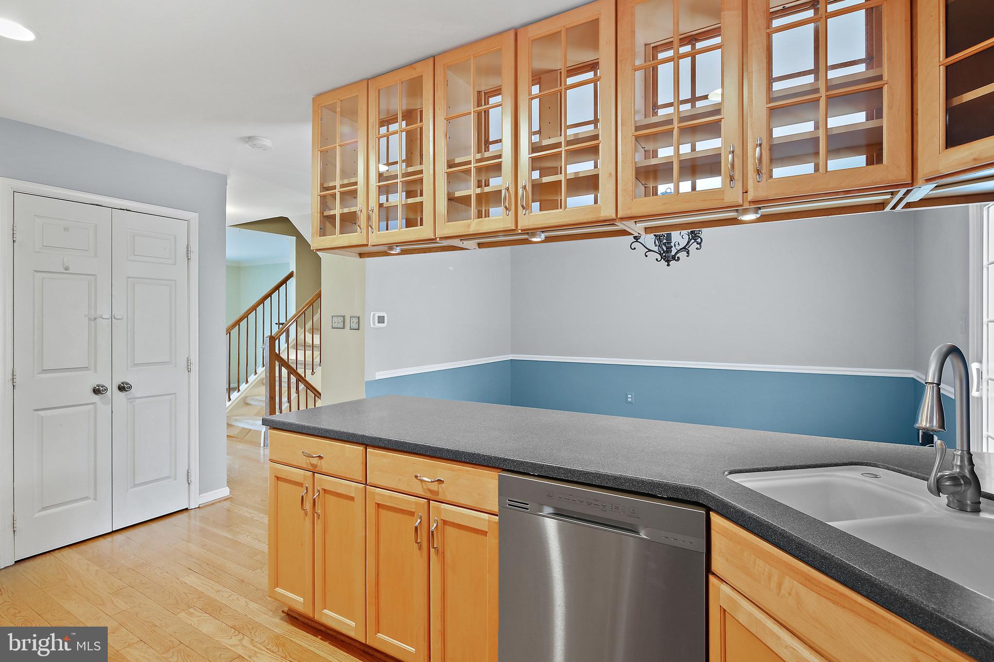 WOODLAND HILLS - Residential Lease