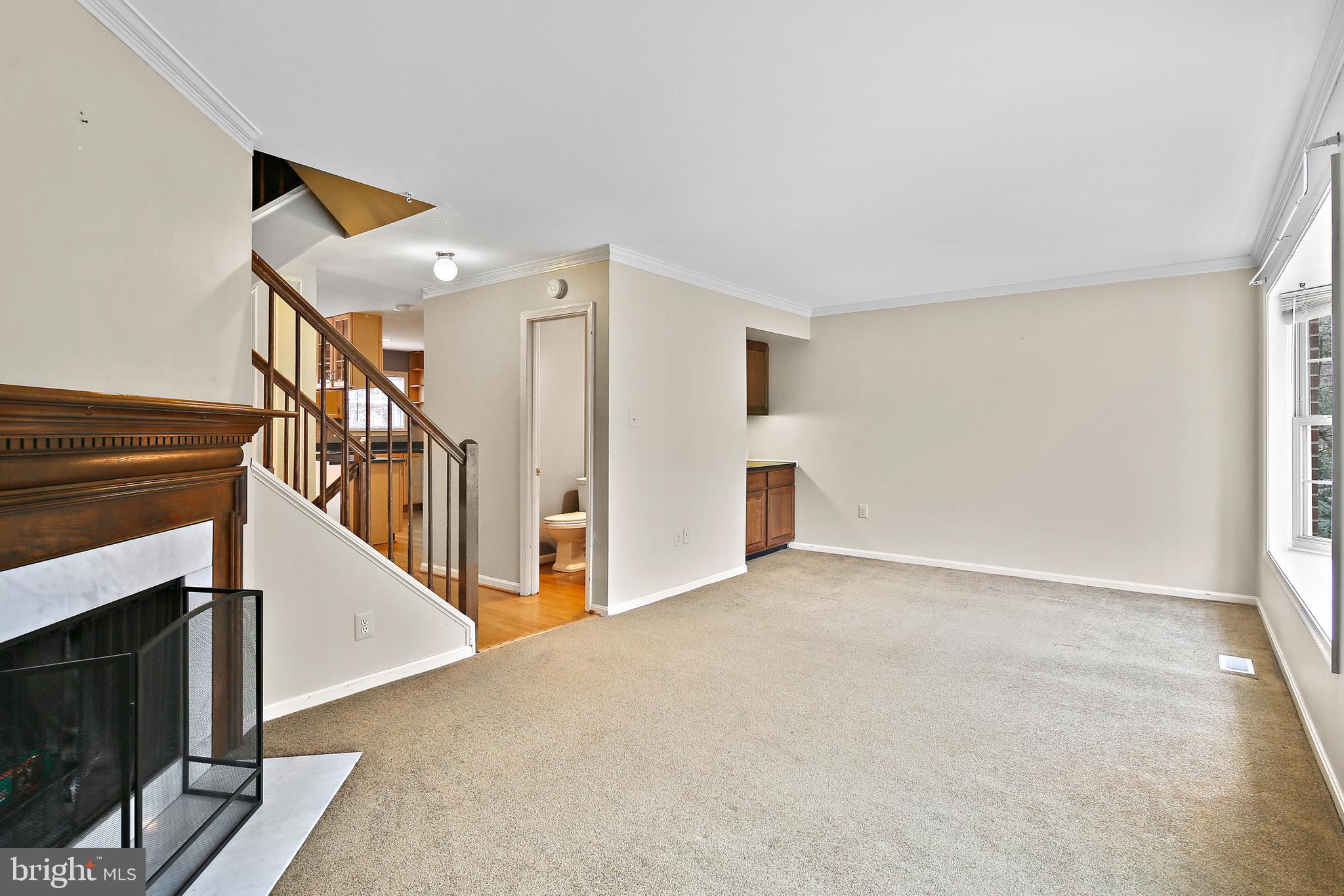 WOODLAND HILLS - Residential Lease