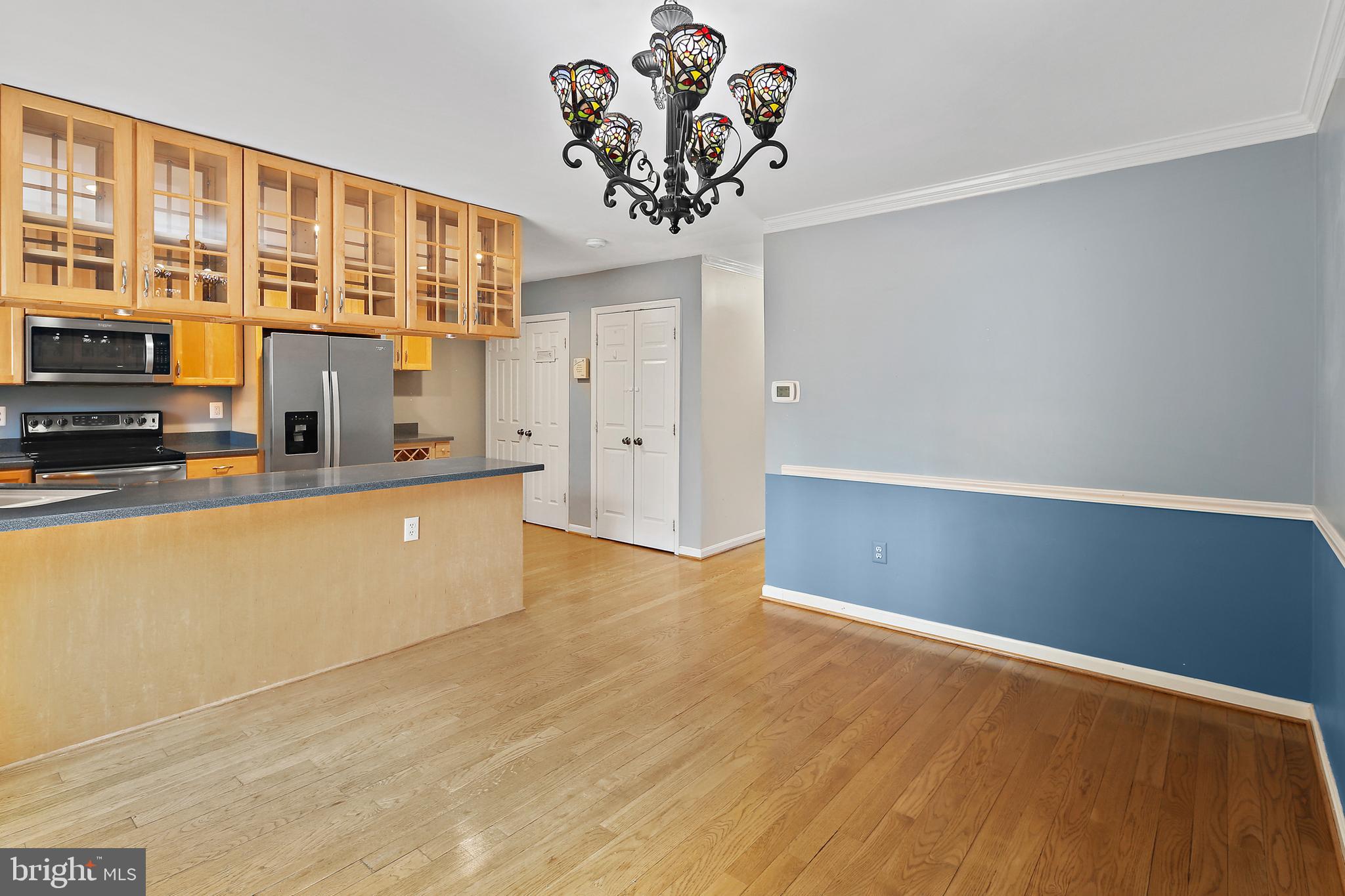 WOODLAND HILLS - Residential Lease