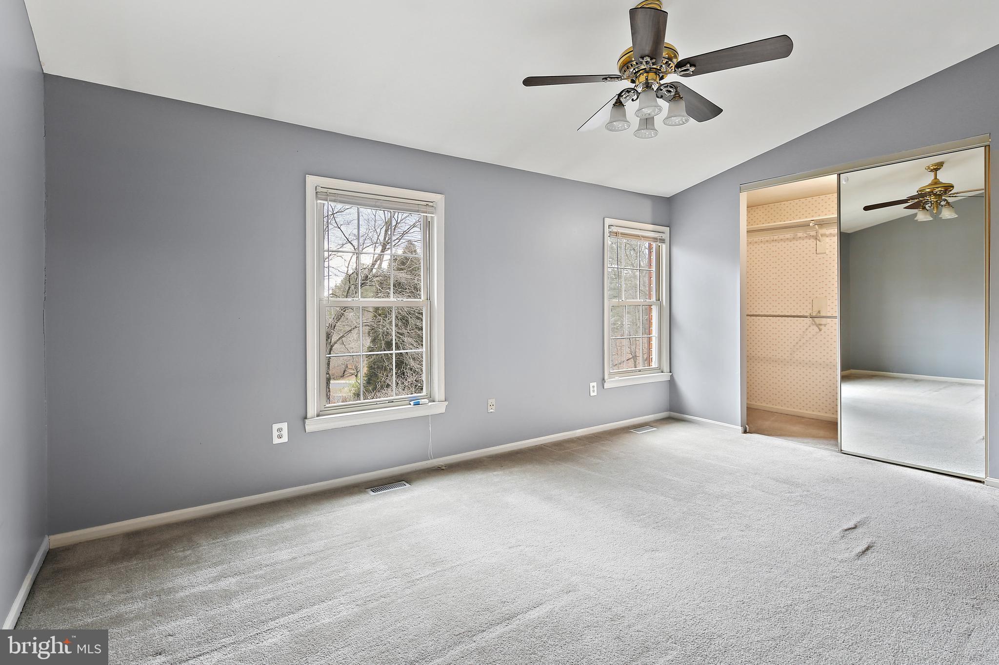 WOODLAND HILLS - Residential Lease