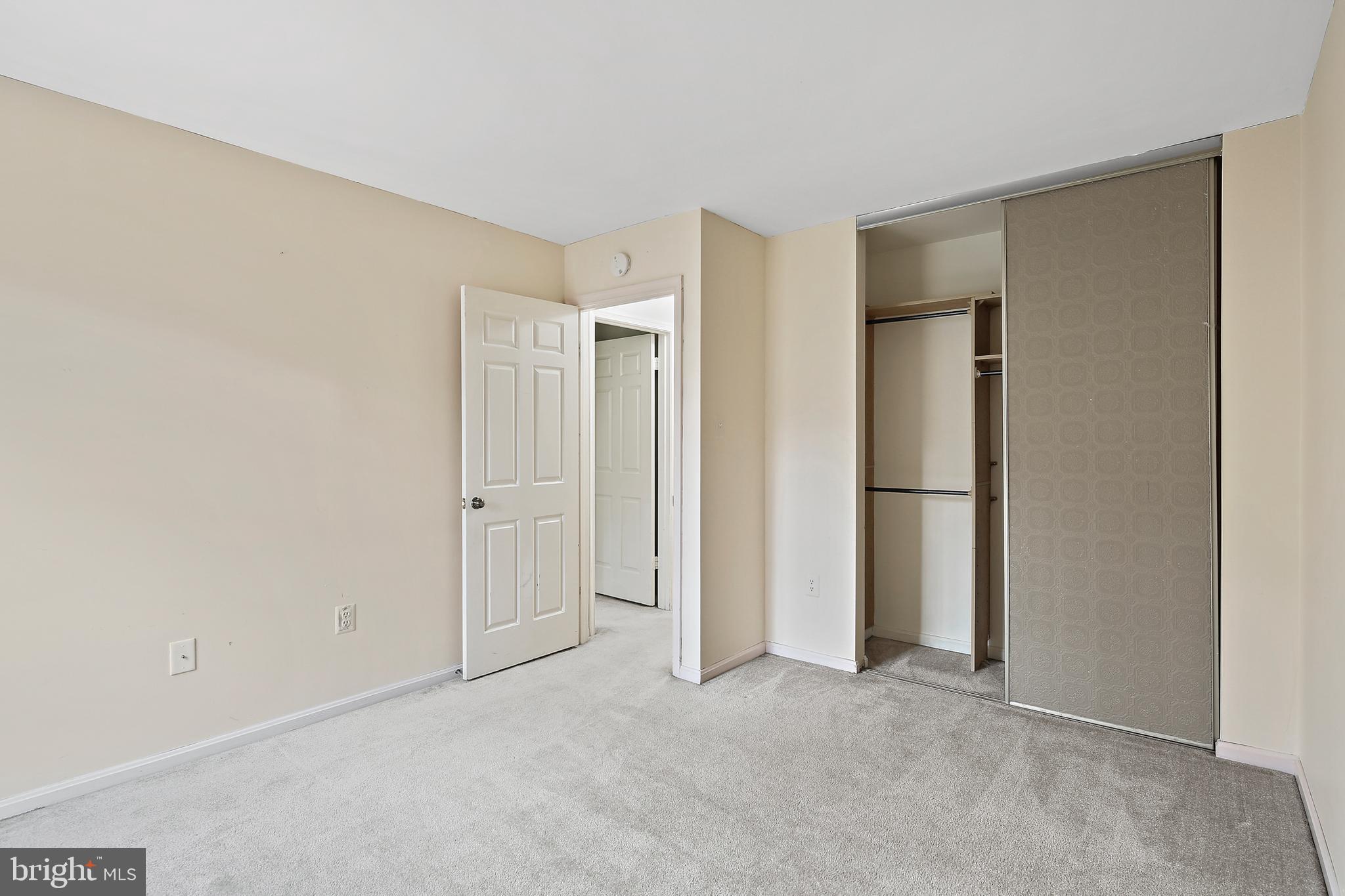 WOODLAND HILLS - Residential Lease