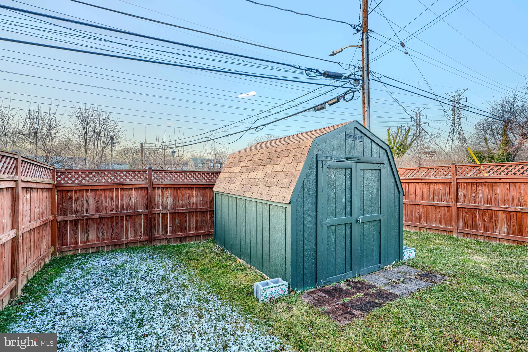 HOLLAND HILL - Residential