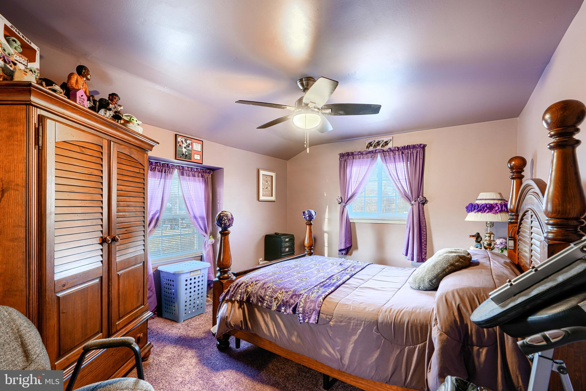 HOLLAND HILL - Residential