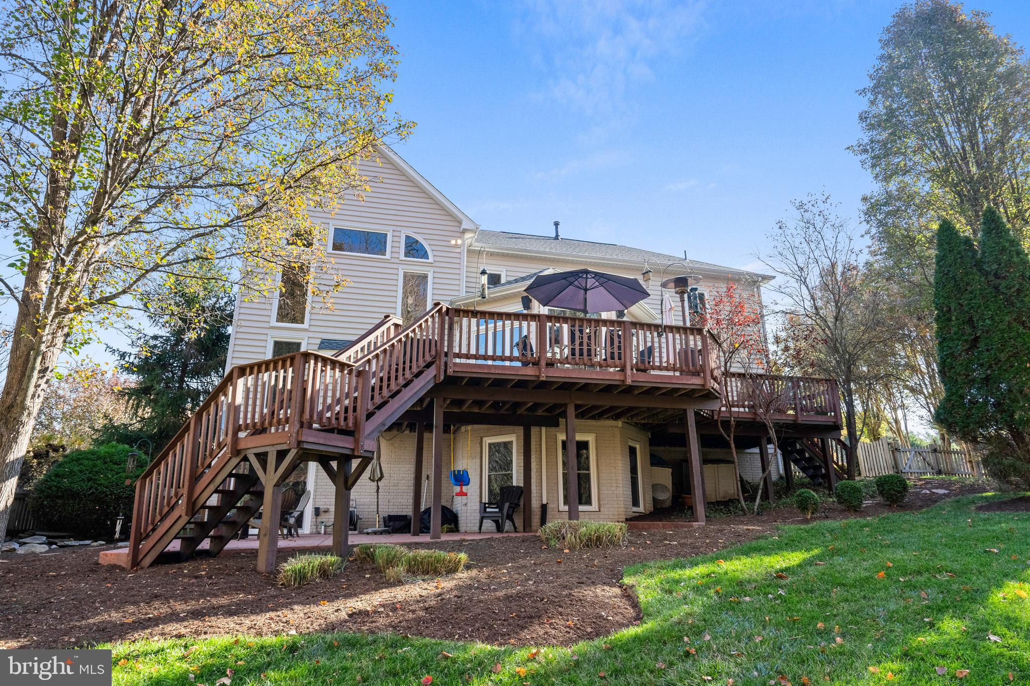 MEADOWBROOK WOODS - Residential