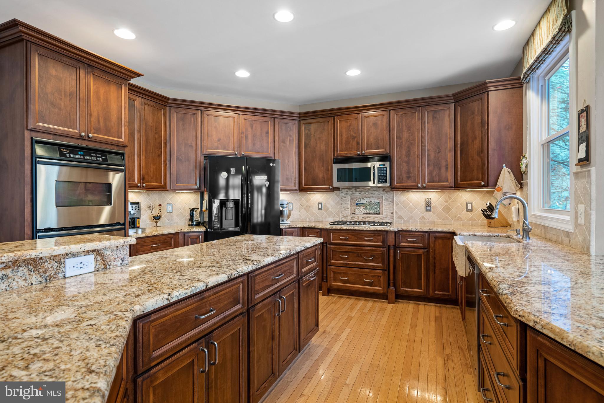 MEADOWBROOK WOODS - Residential