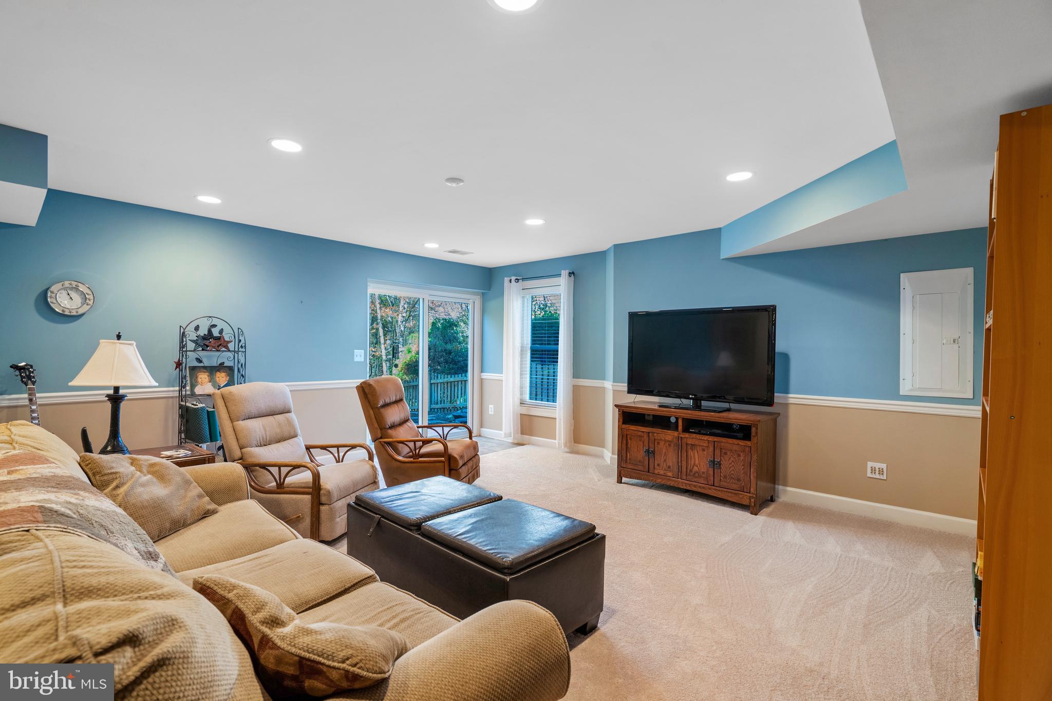 MEADOWBROOK WOODS - Residential