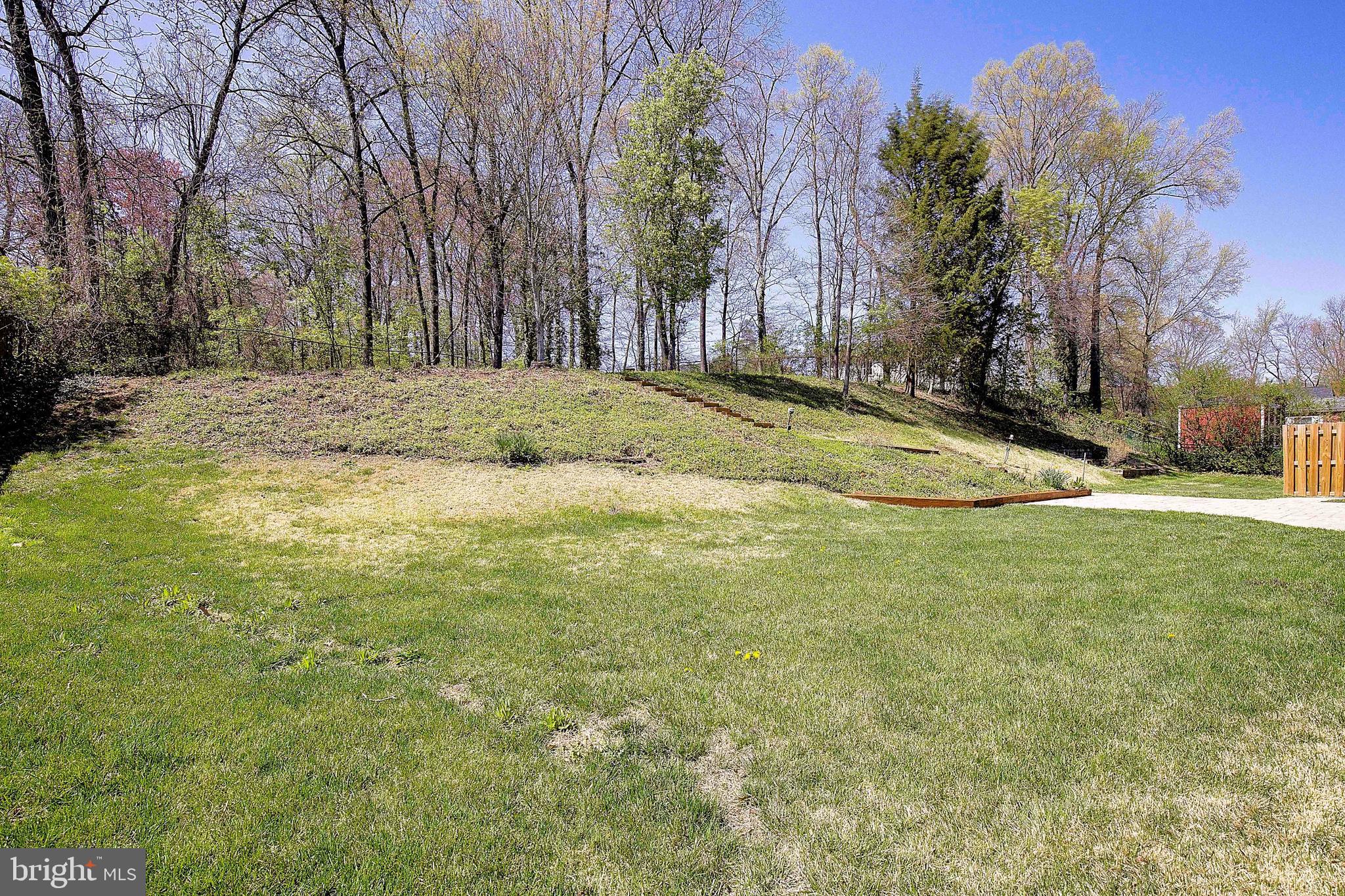 MONTPELIER - Residential