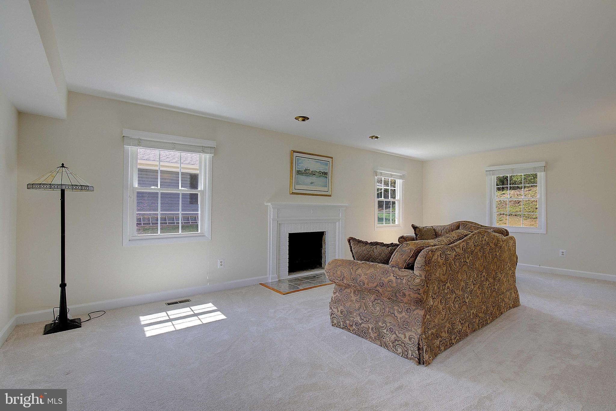 MONTPELIER - Residential