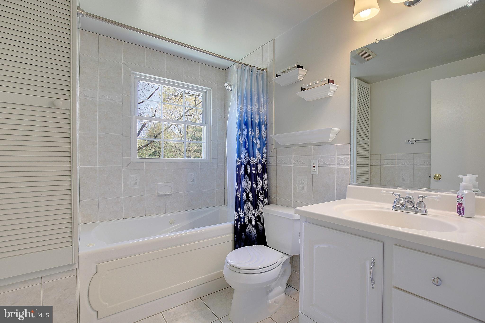 MONTPELIER - Residential