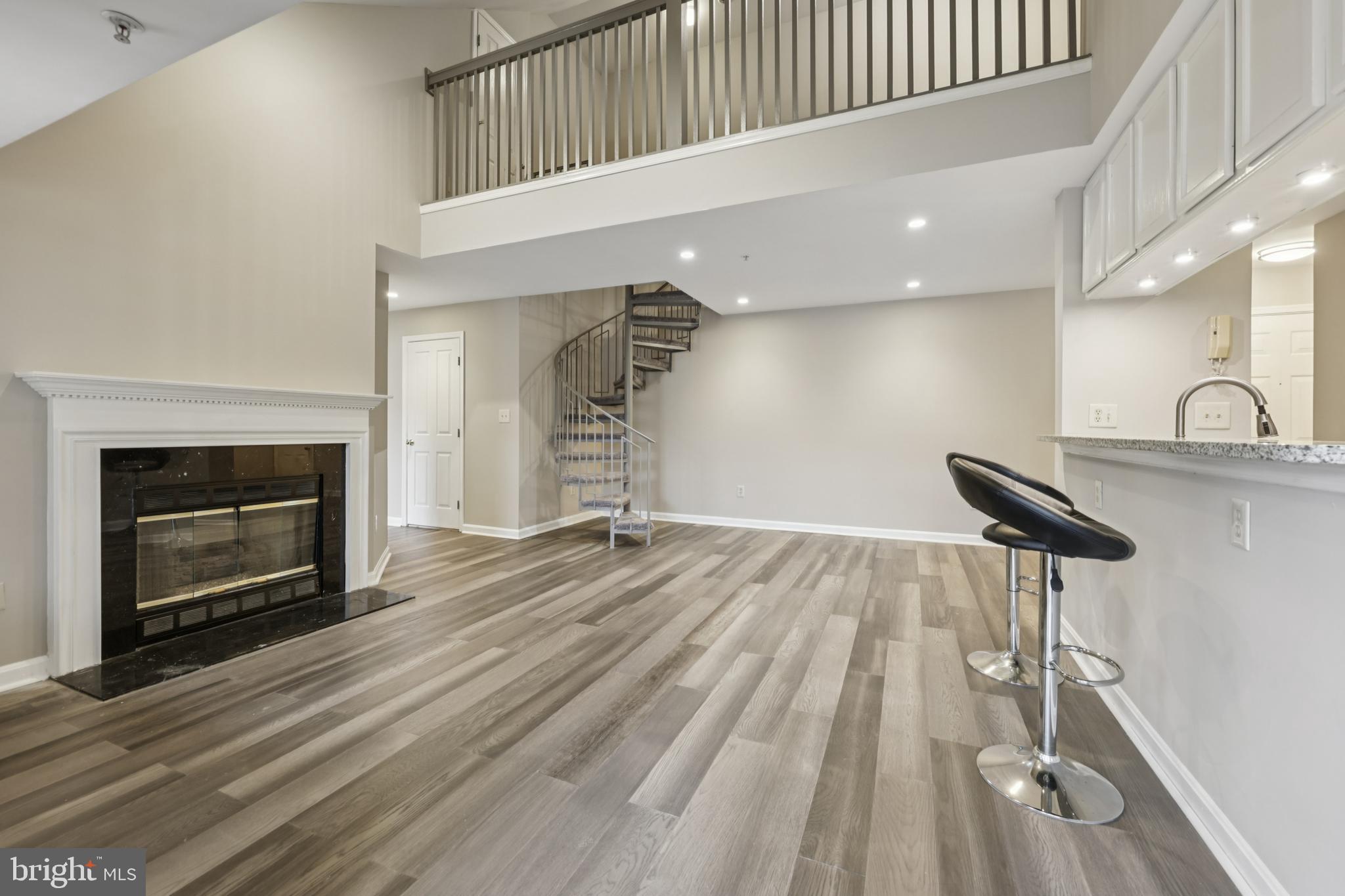 FAIRMONT - Residential