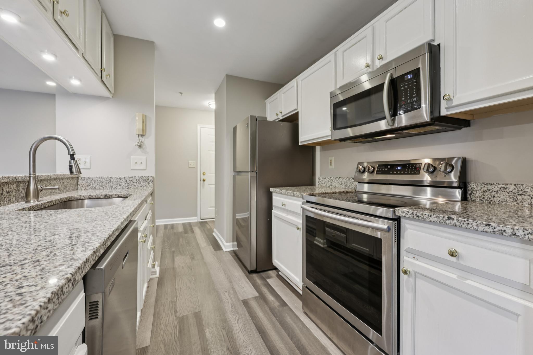 FAIRMONT - Residential