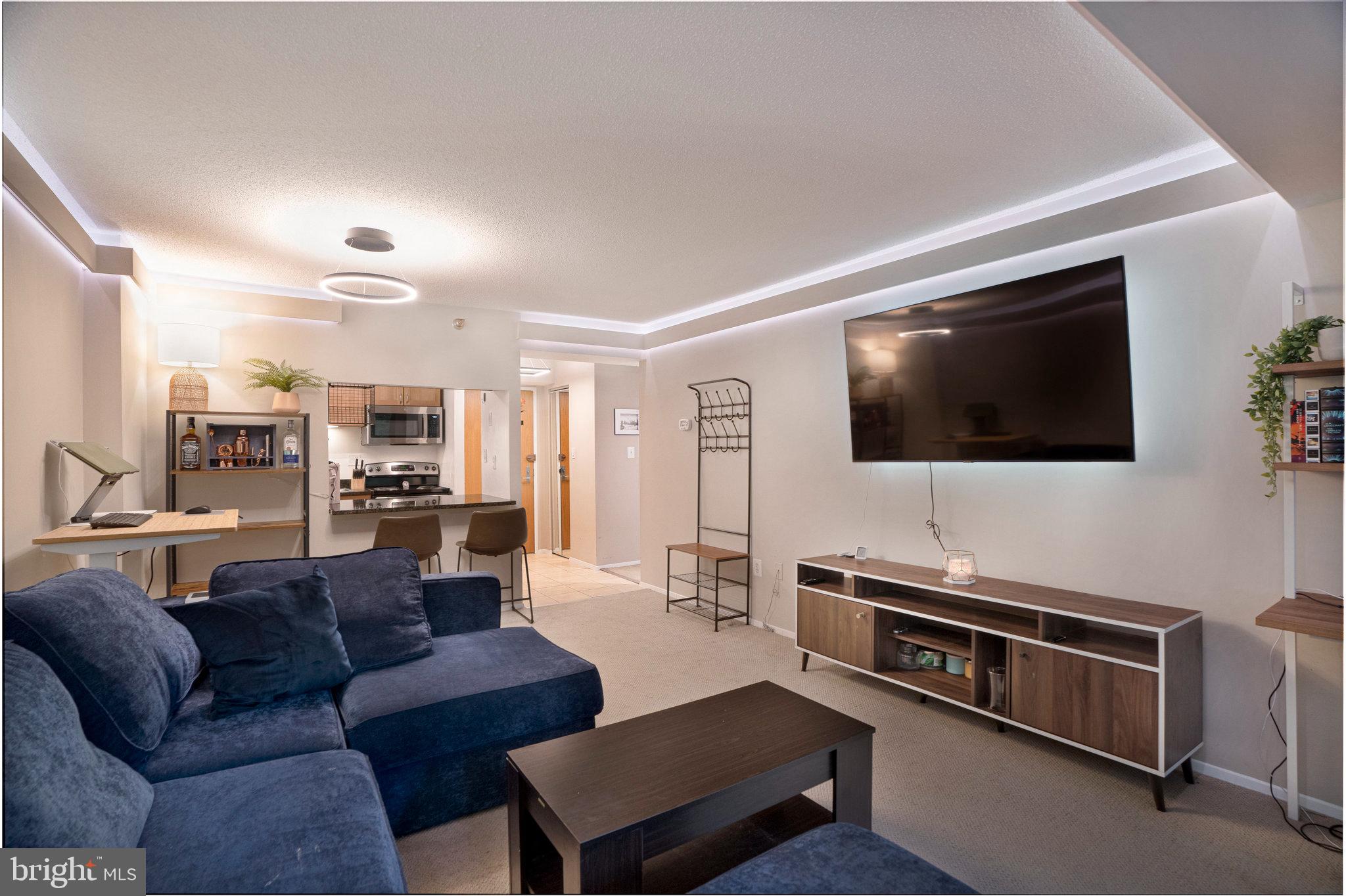 ENCORE OF MCLEAN - Residential