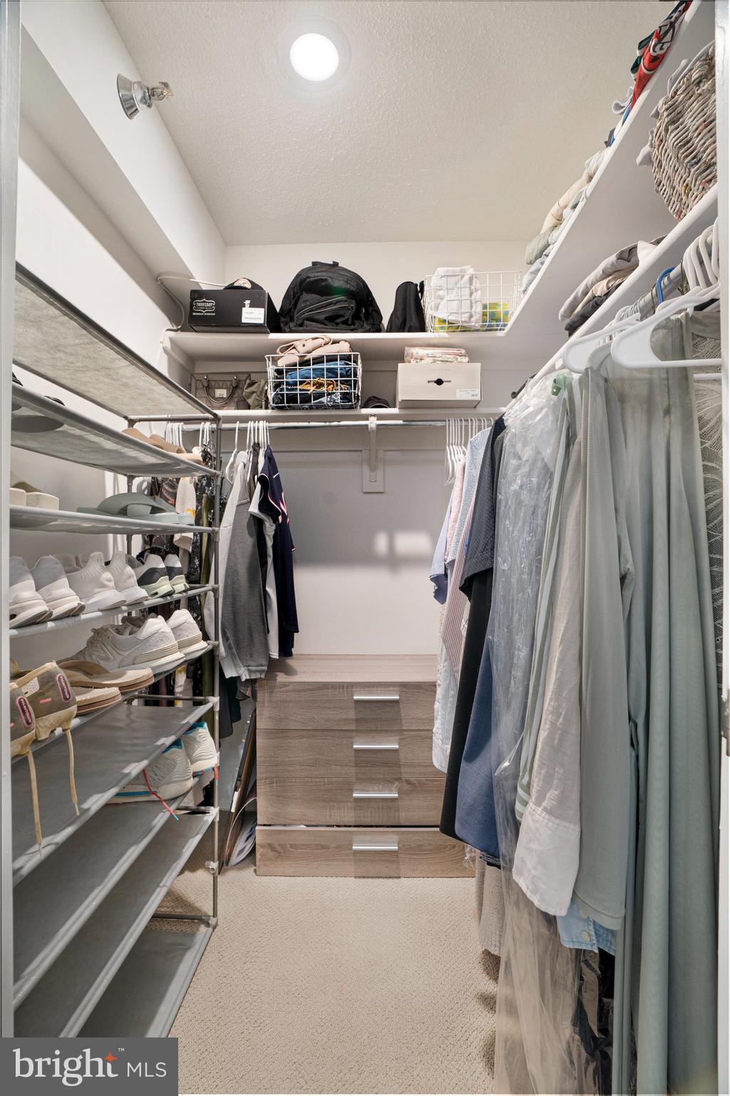 ENCORE OF MCLEAN - Residential