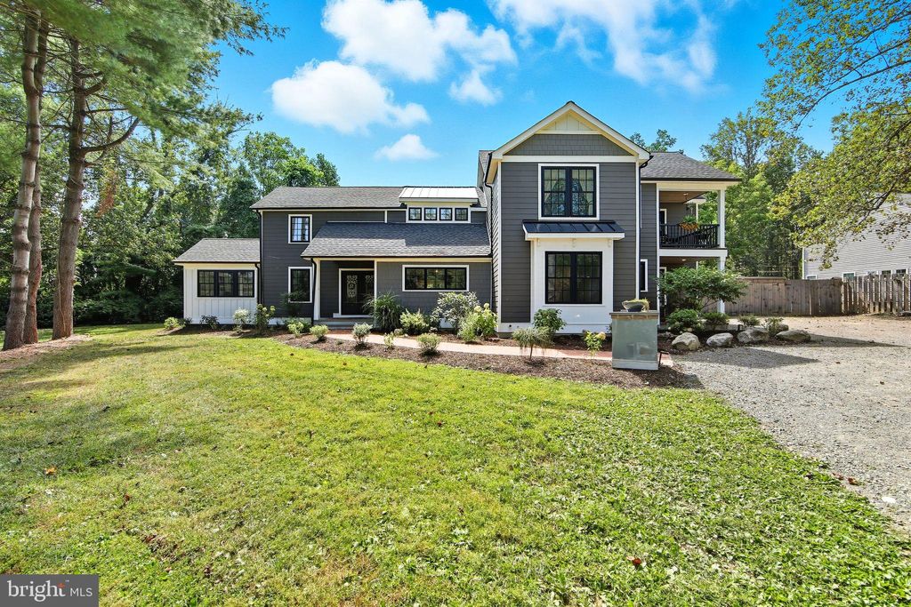 Photo of 106 New Road, ELVERSON, PA 19520 (MLS # PACT2109338)