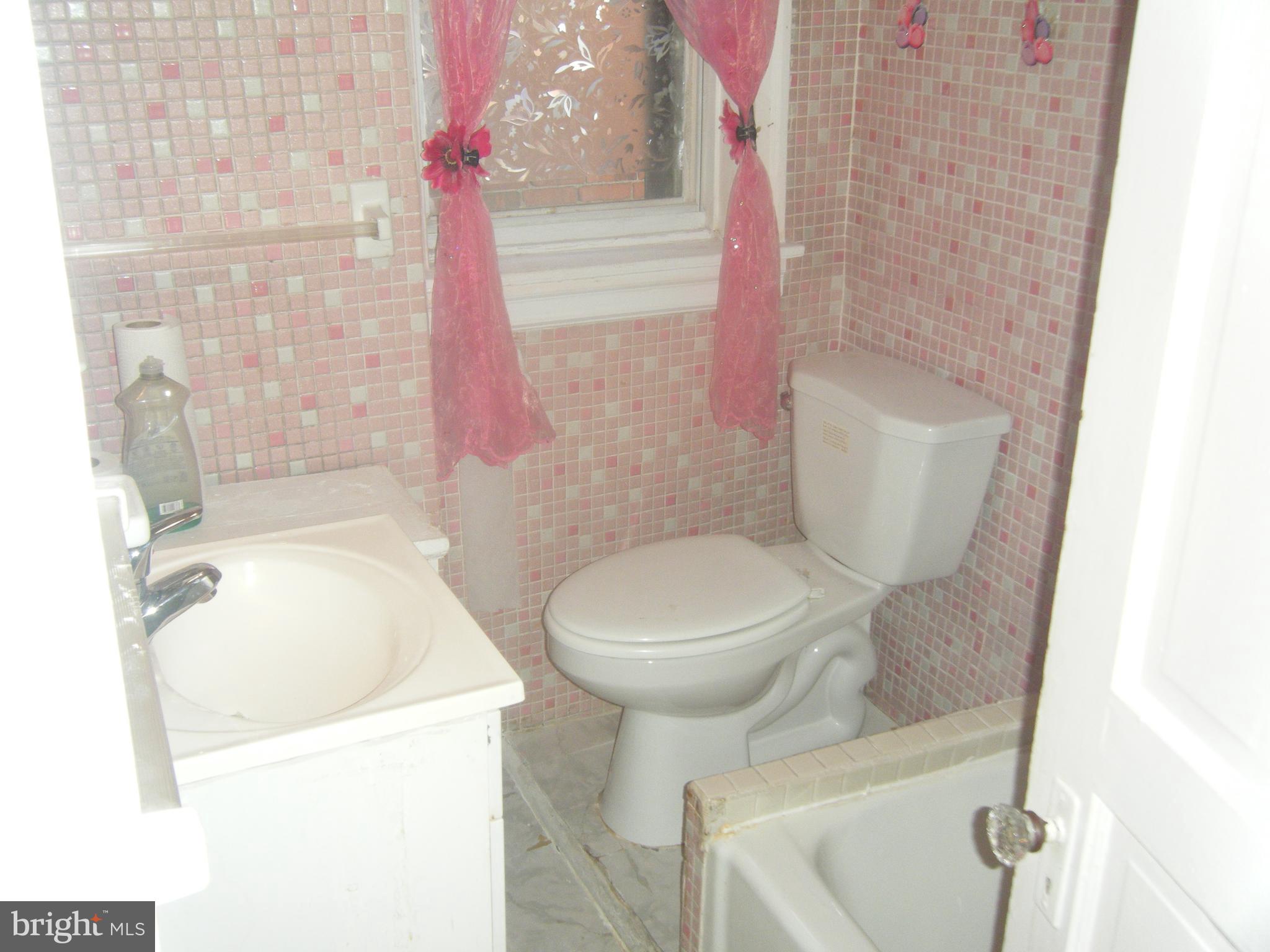 WEST PHILADELPHIA - Residential